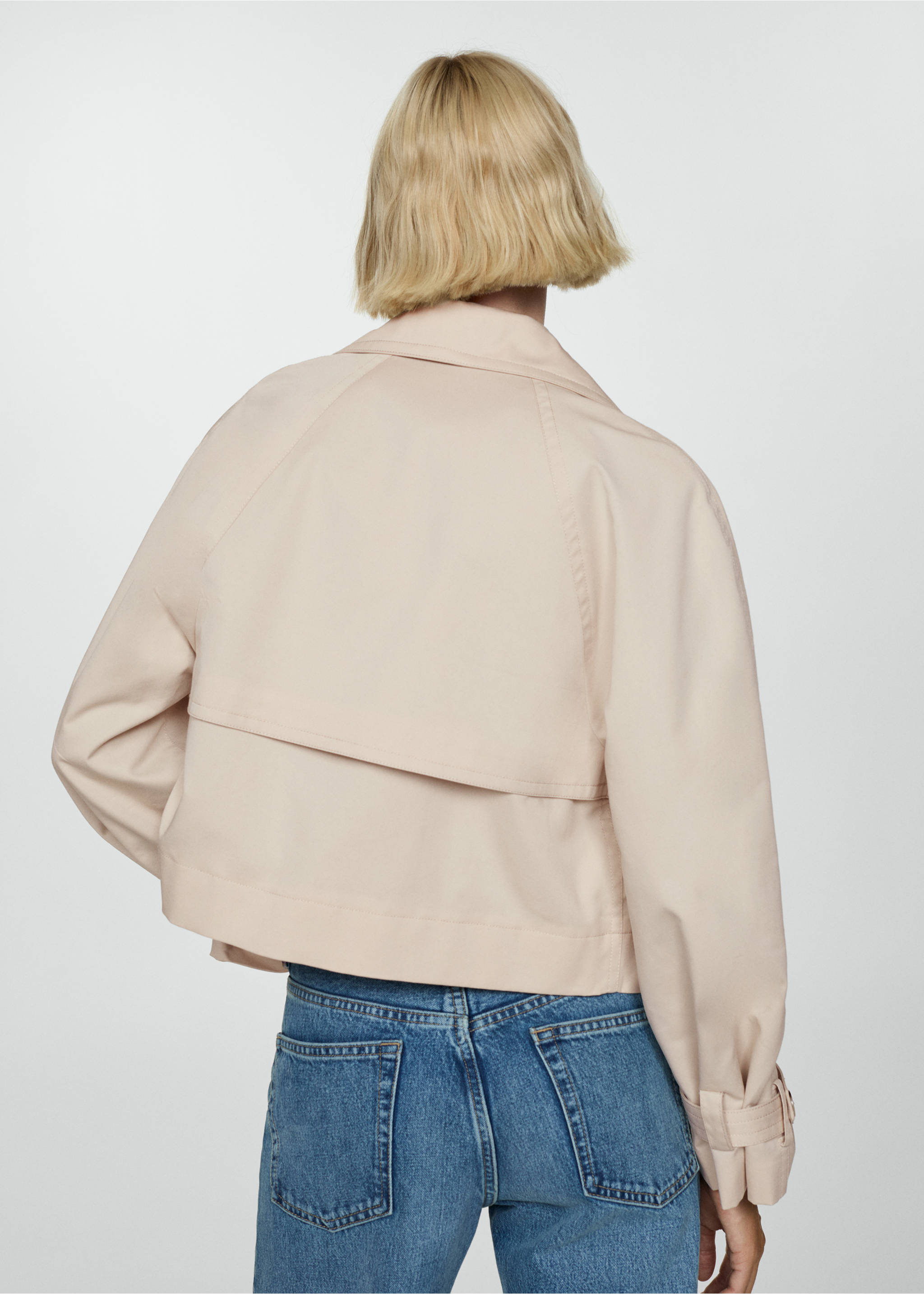 Double-breasted cropped trench coat - Reverse of the article, Beige. Ref: 77034017-00.