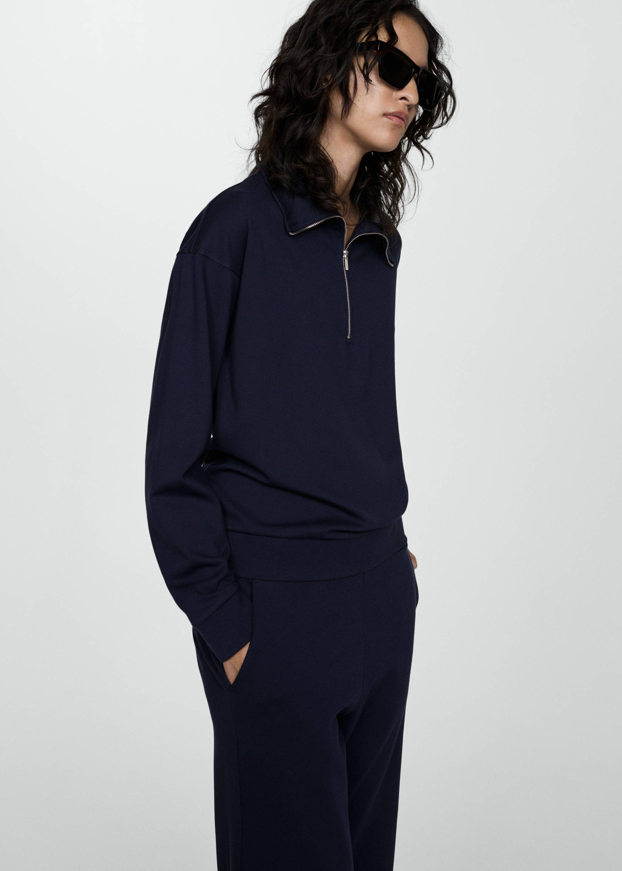 Pocket jogger trousers - Details of the article 1