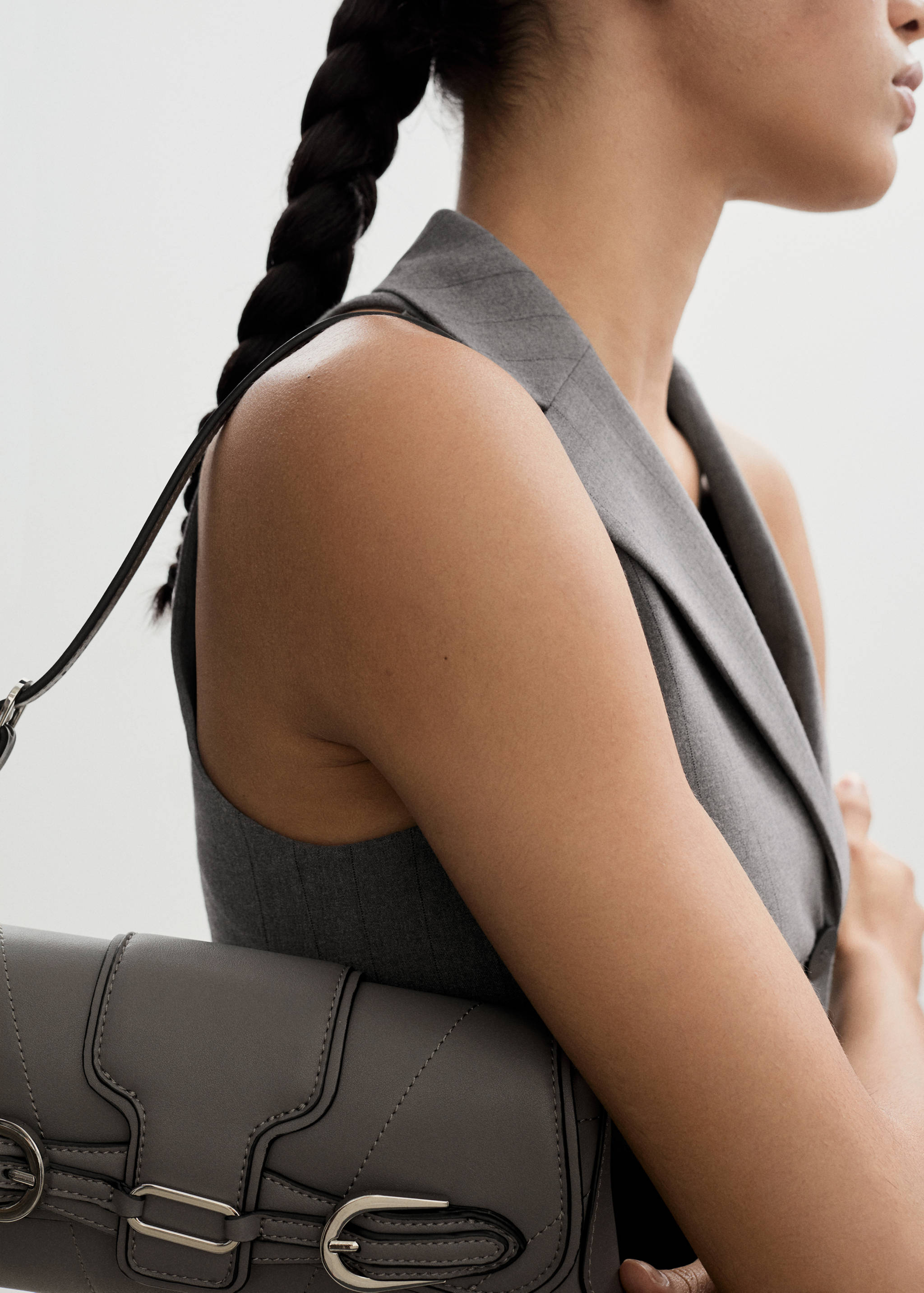 Short dress with lapel - Details of the article 6