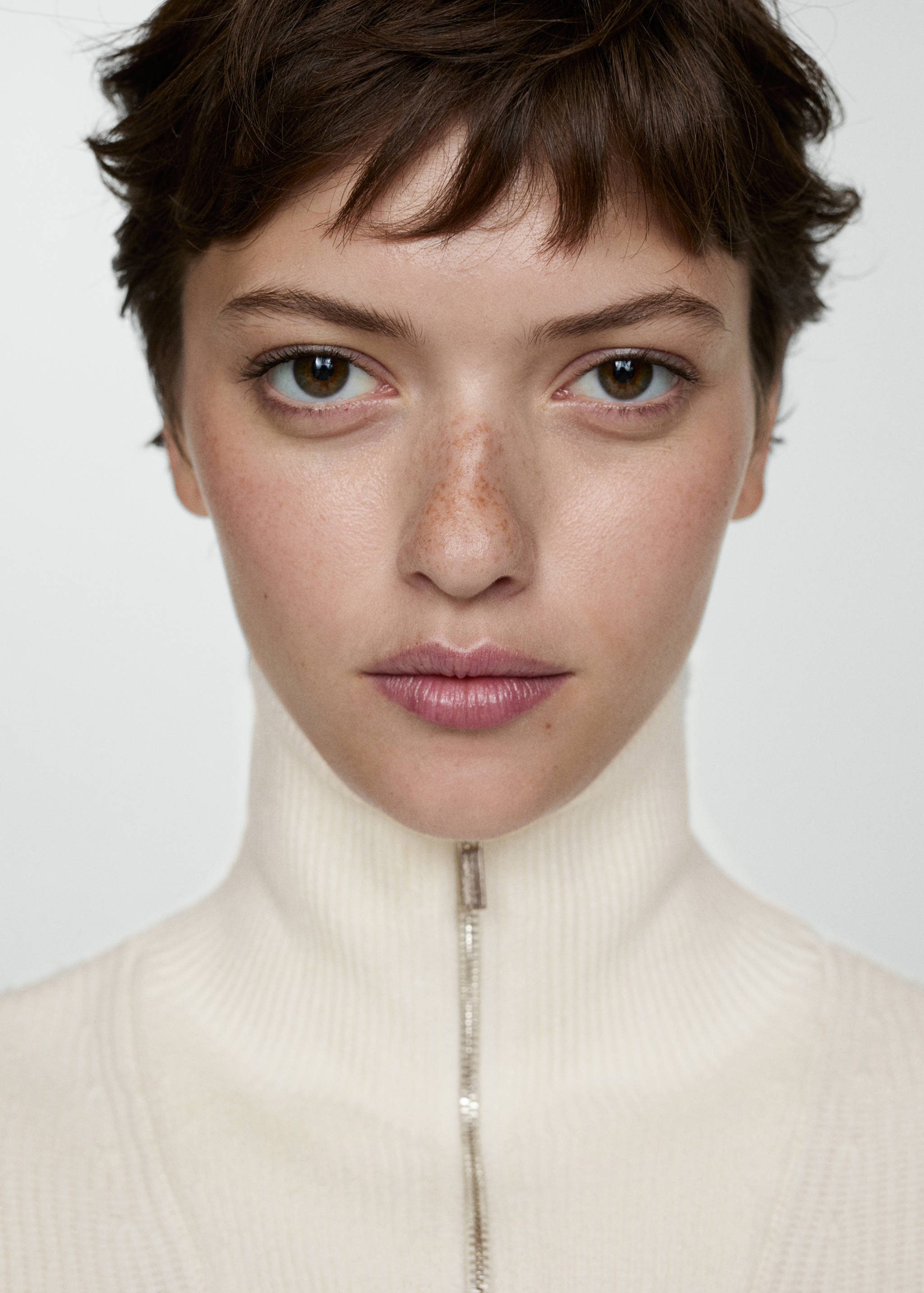 Striped sweater with zip - Details of the article 1