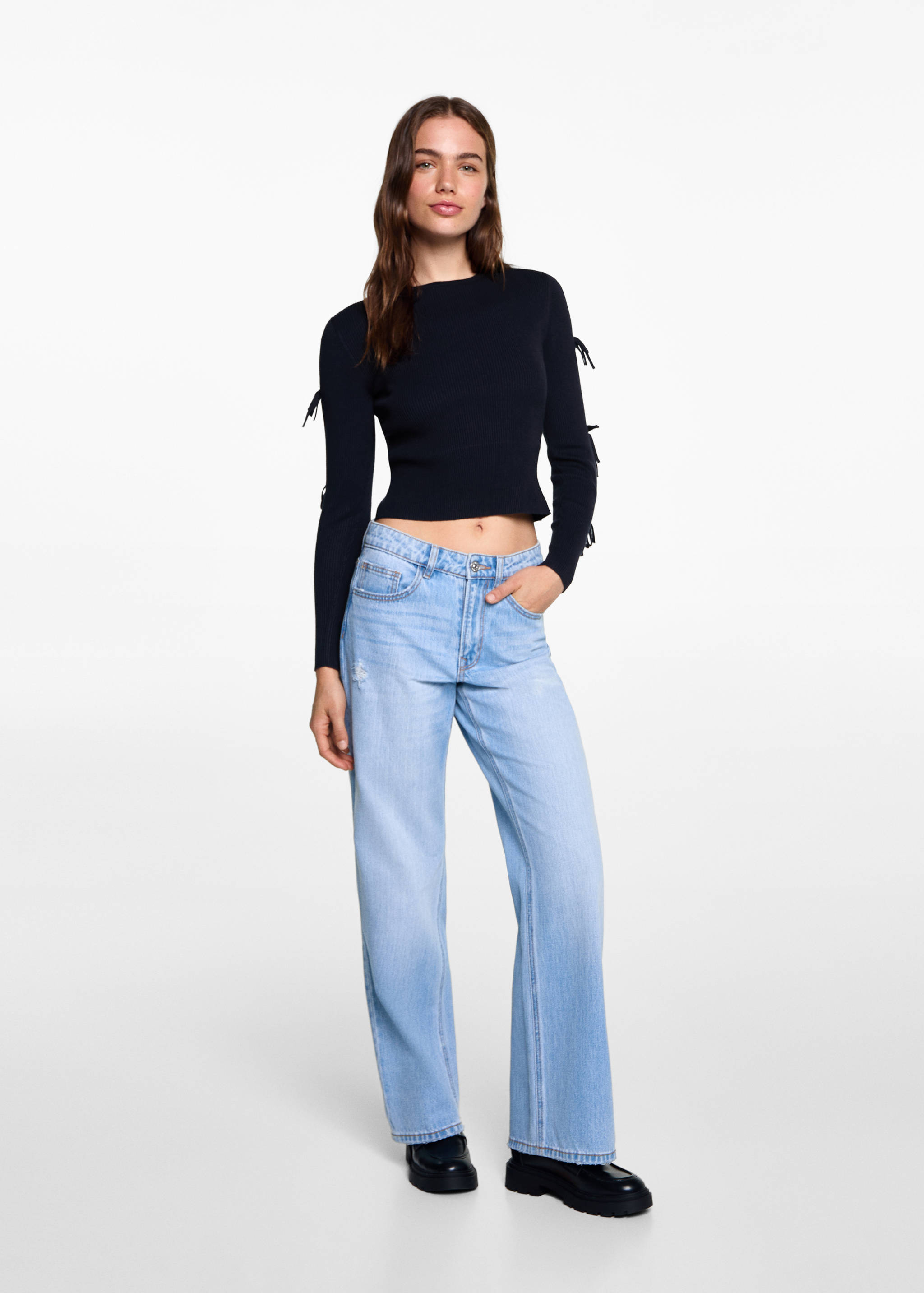 Sweater with bow openings - Plan général