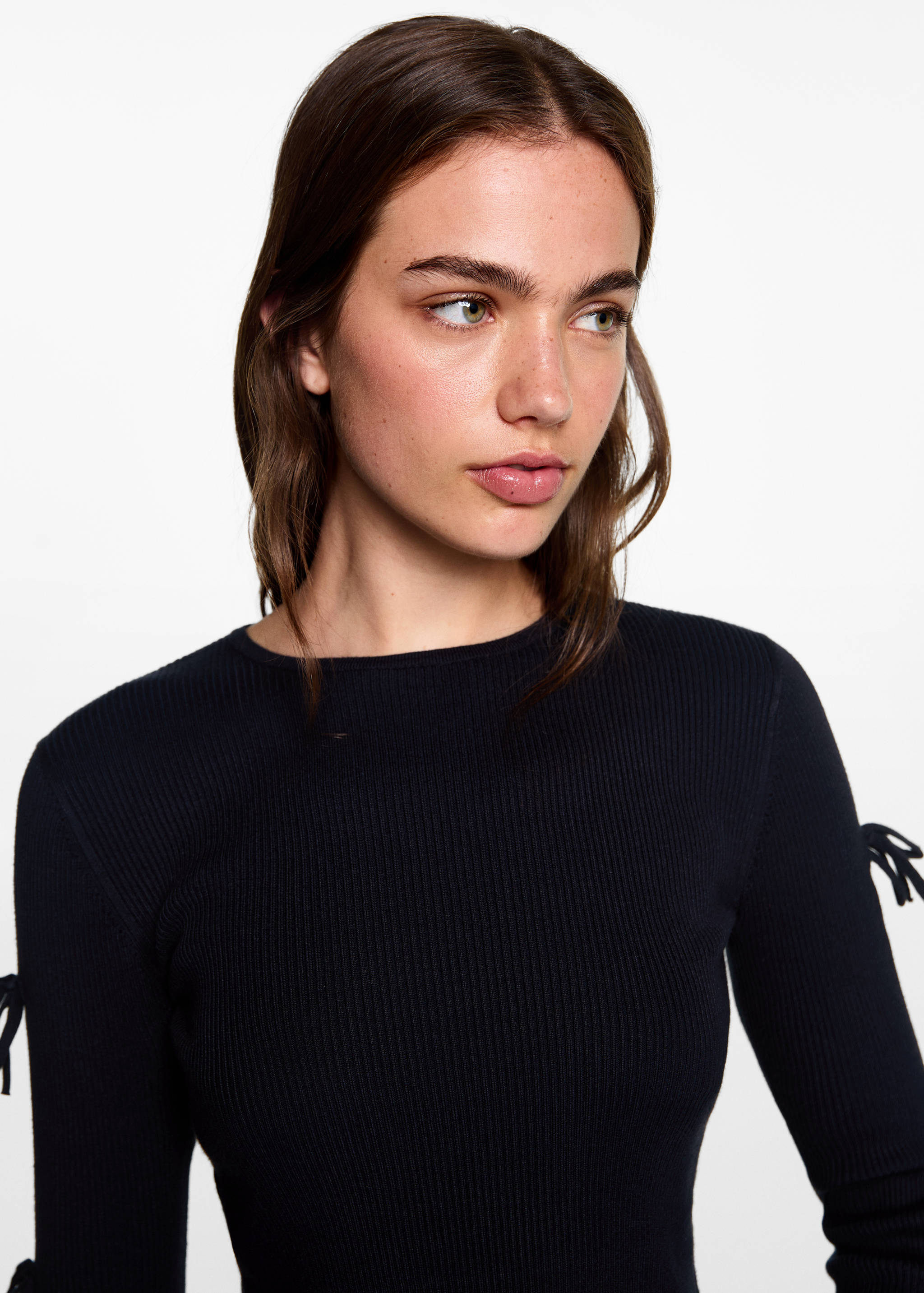 Sweater with bow openings - Détail de l'article 1