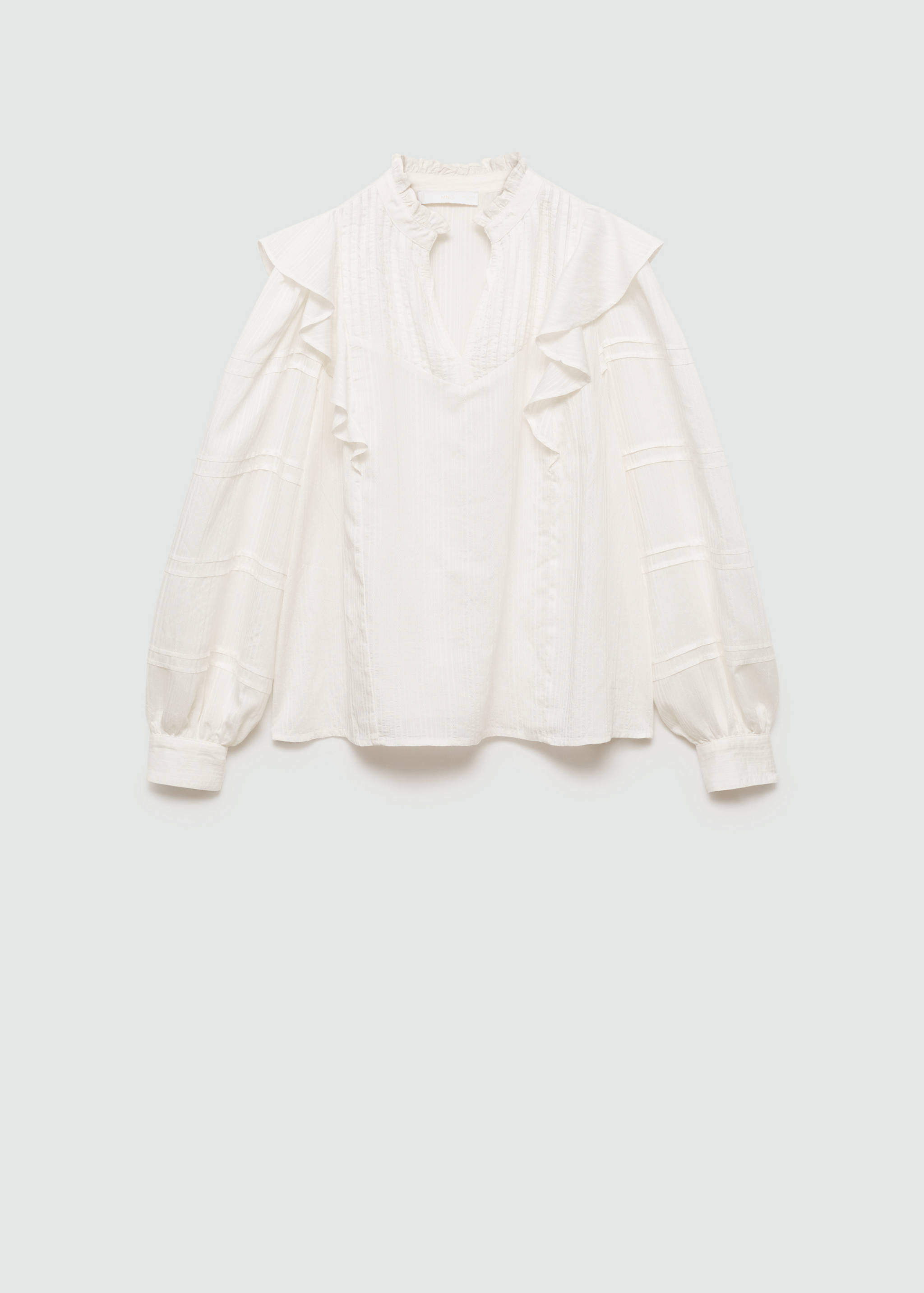 Blouse with pleat relief - Article without model