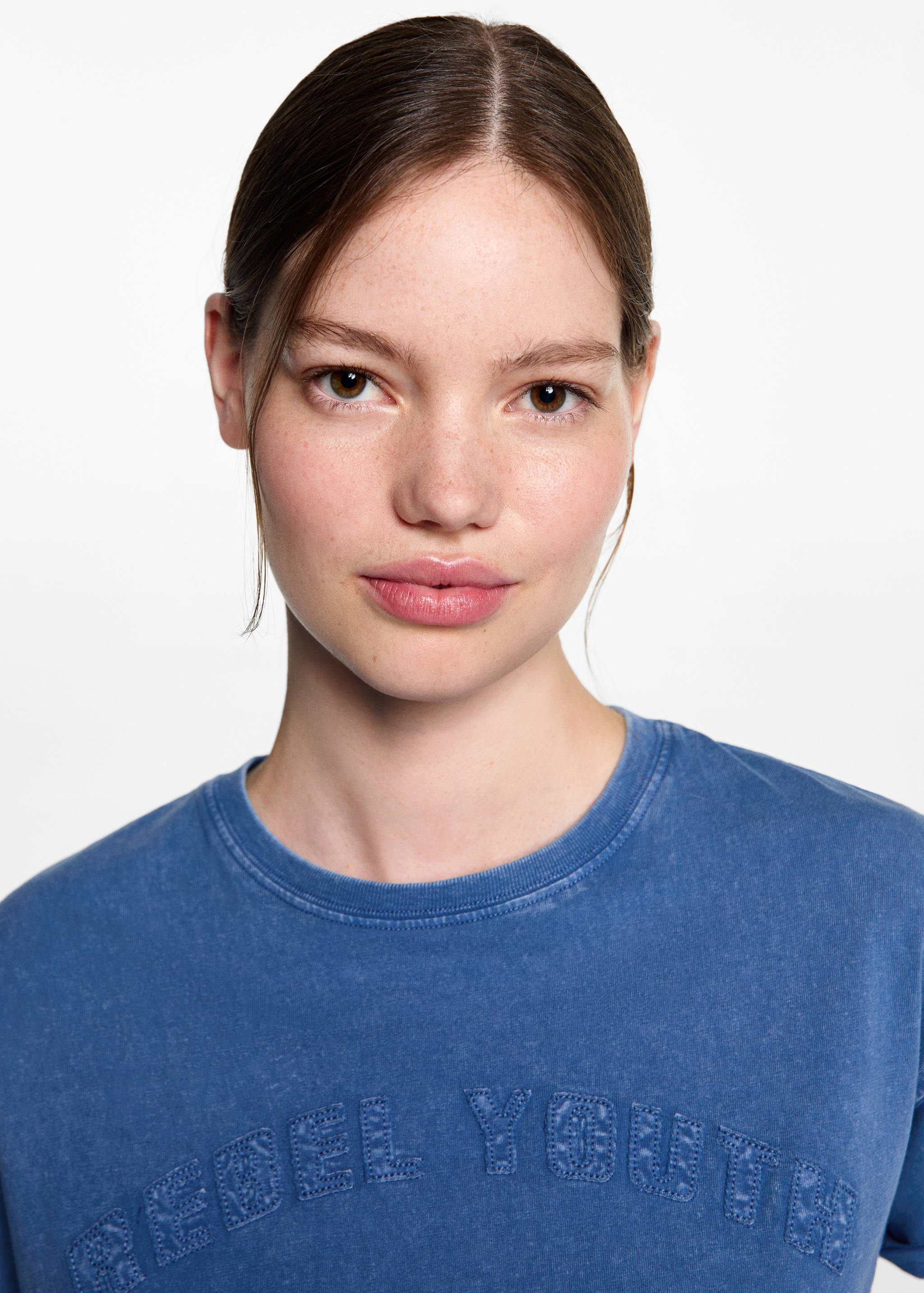 T-shirt message brodé - Détail de l'article 1