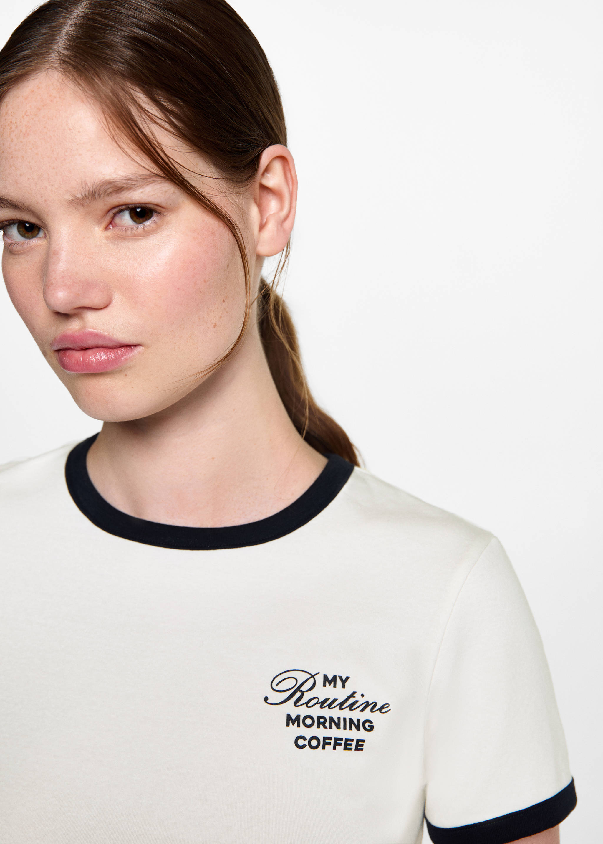 Contrast print T-shirt - Details of the article 1