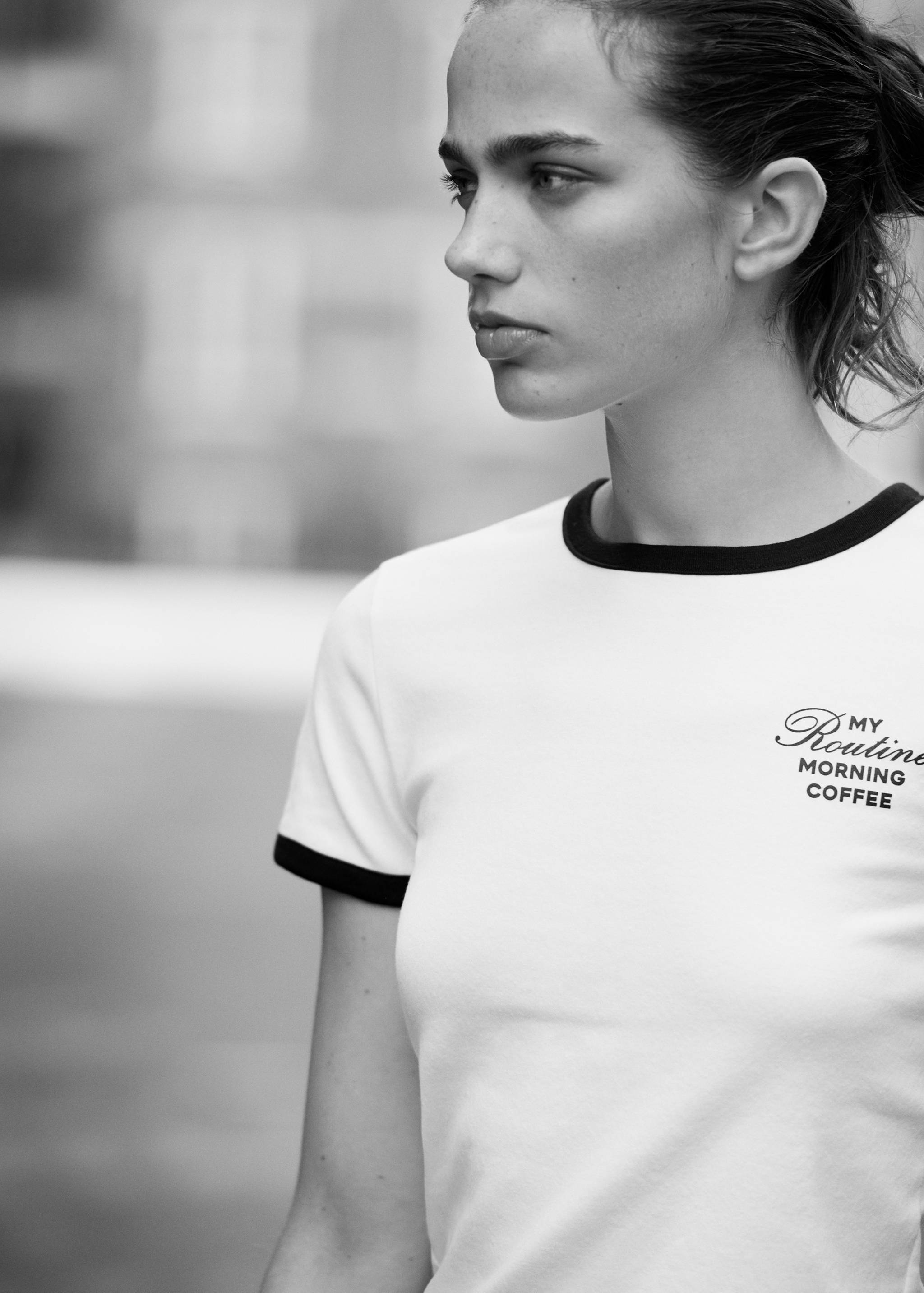 Contrast print T-shirt - Details of the article 5