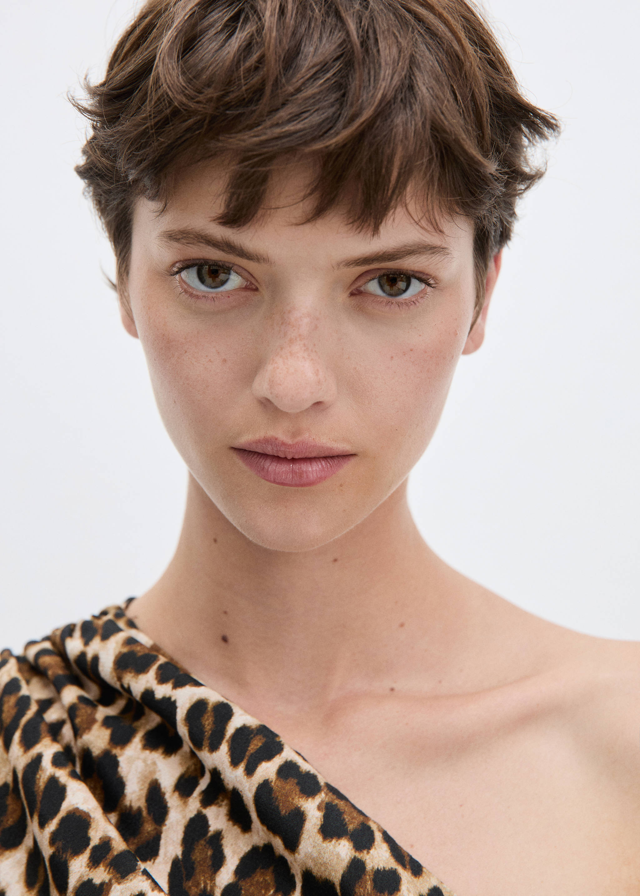 Asymmetrical animal-print dress - Details of the article 6