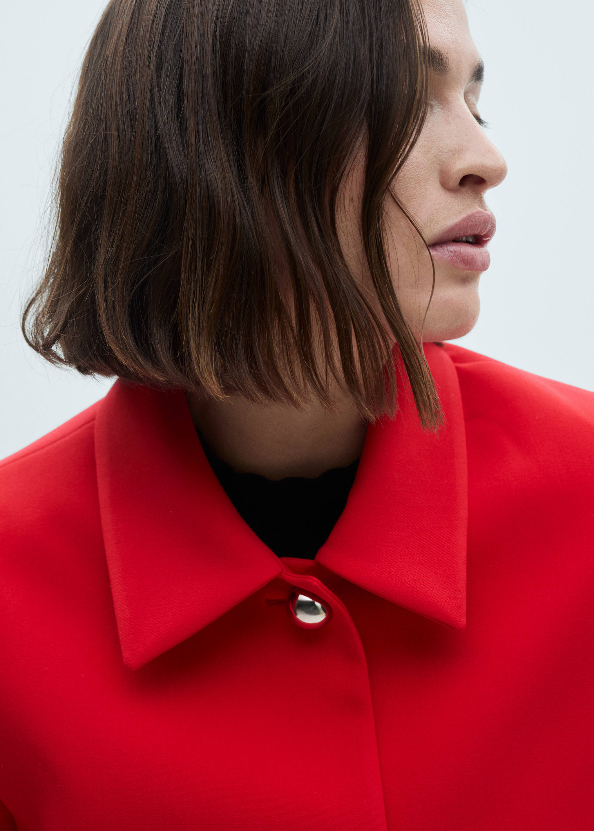 Buttoned cropped jacket - Details of the article 4