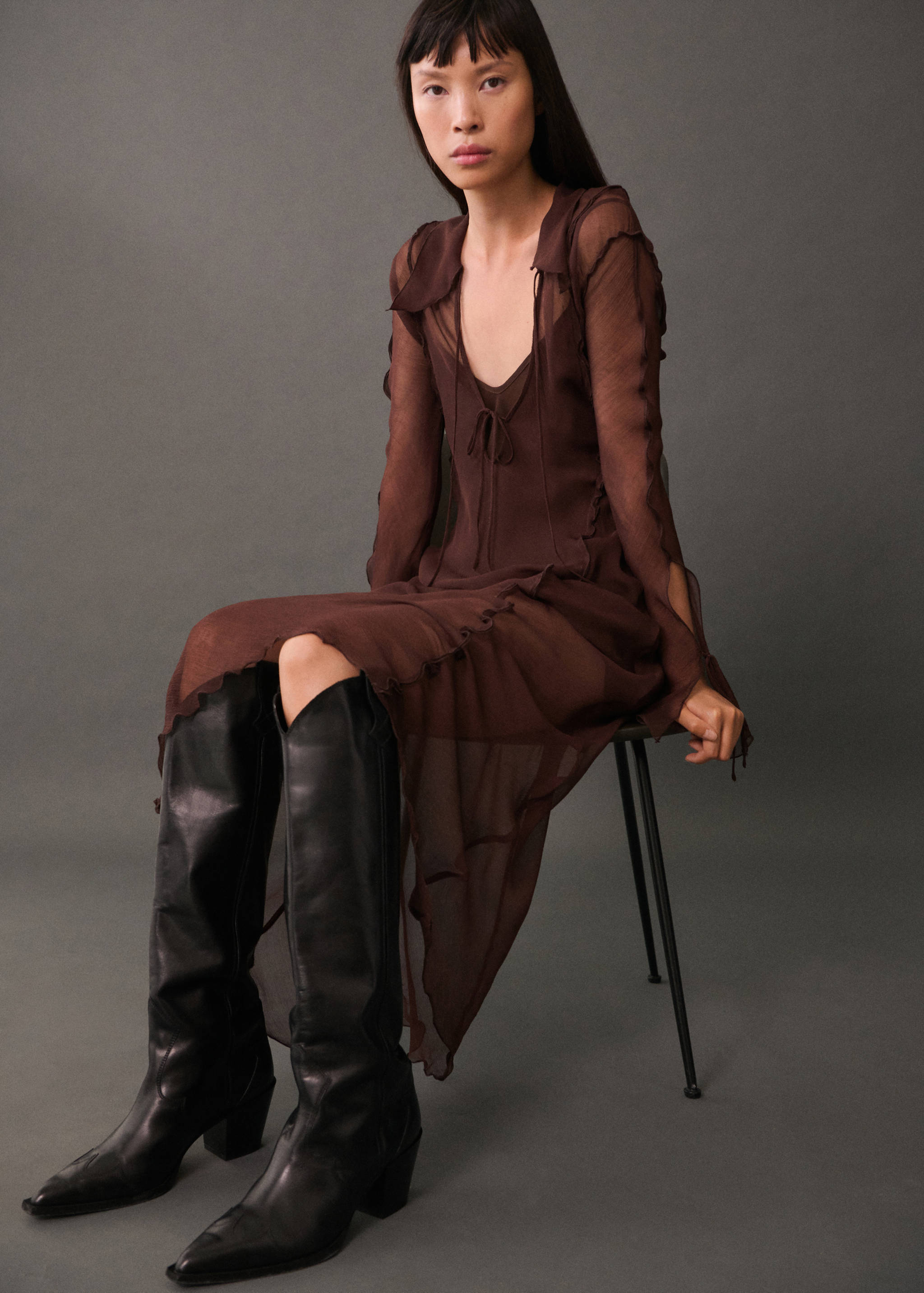 Bota piel cowboy - Plano general