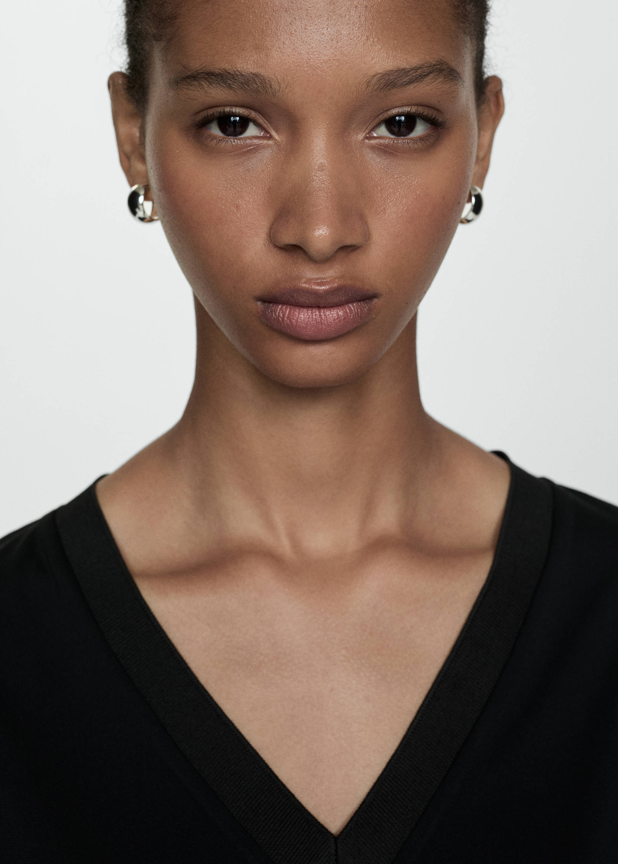 V-neck T-shirt - Details of the article 1