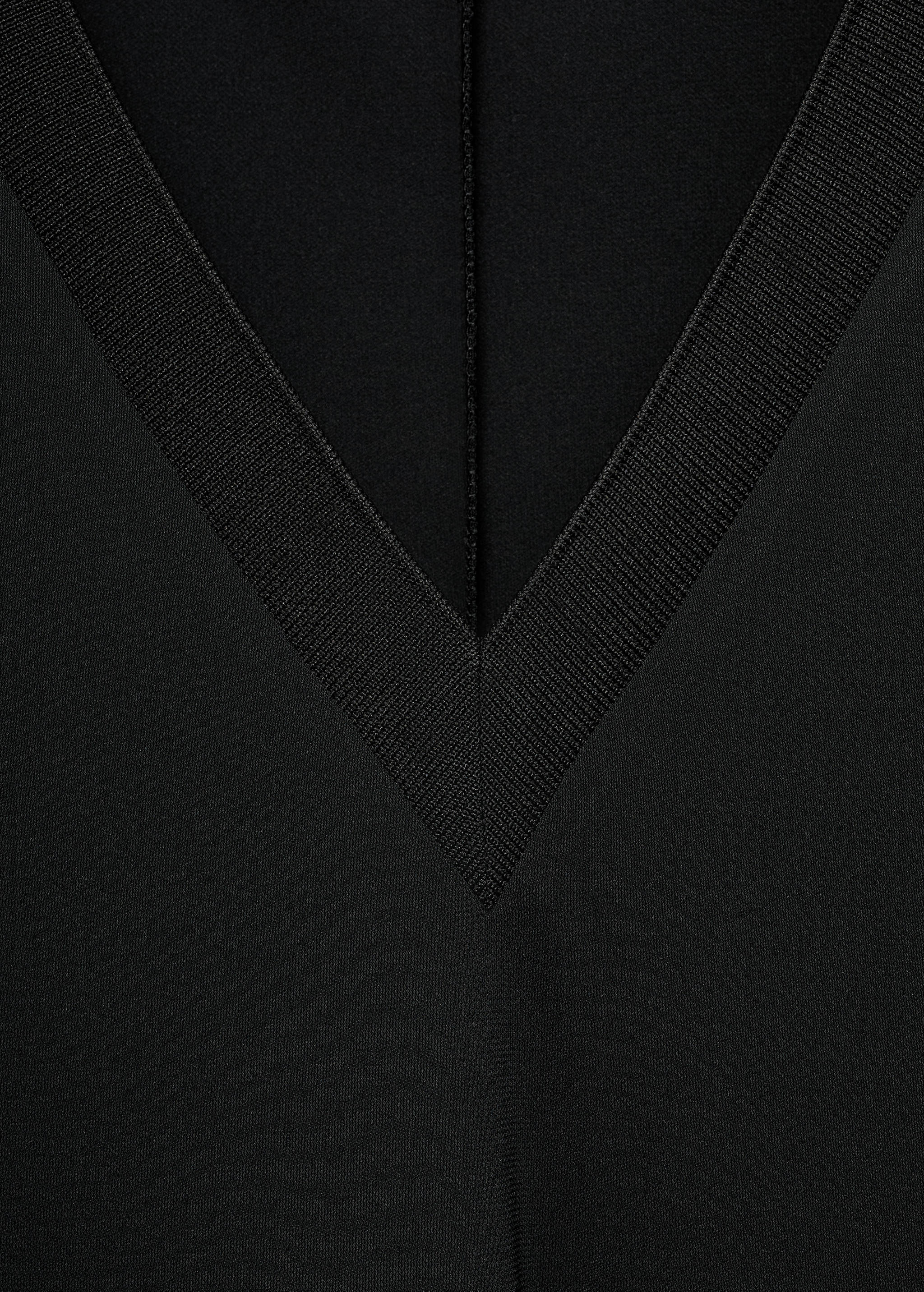 V-neck T-shirt - Details of the article 8