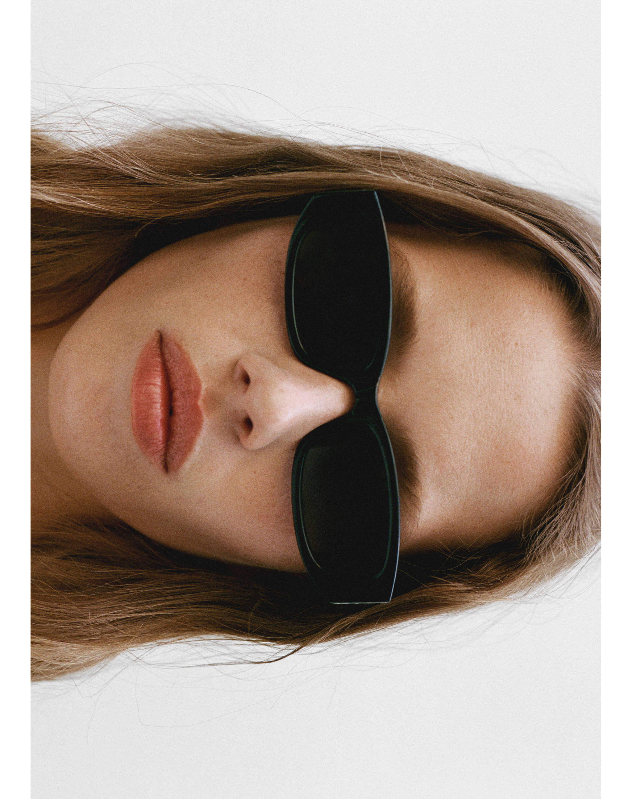 Resin frame sunglasses - General plane