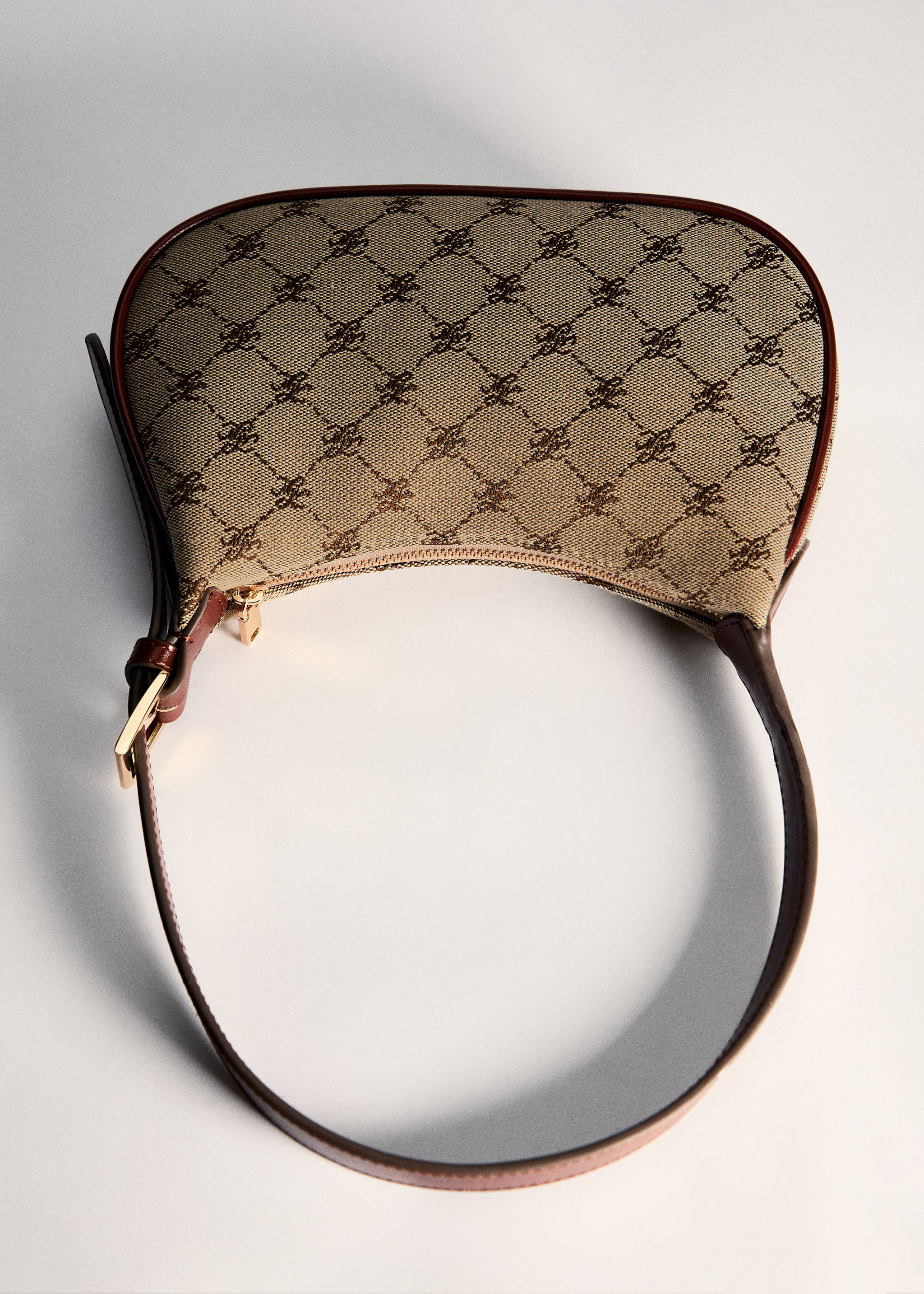 حقيبة كتف مطبوعة بشعار - تفاصيل المنتج 5