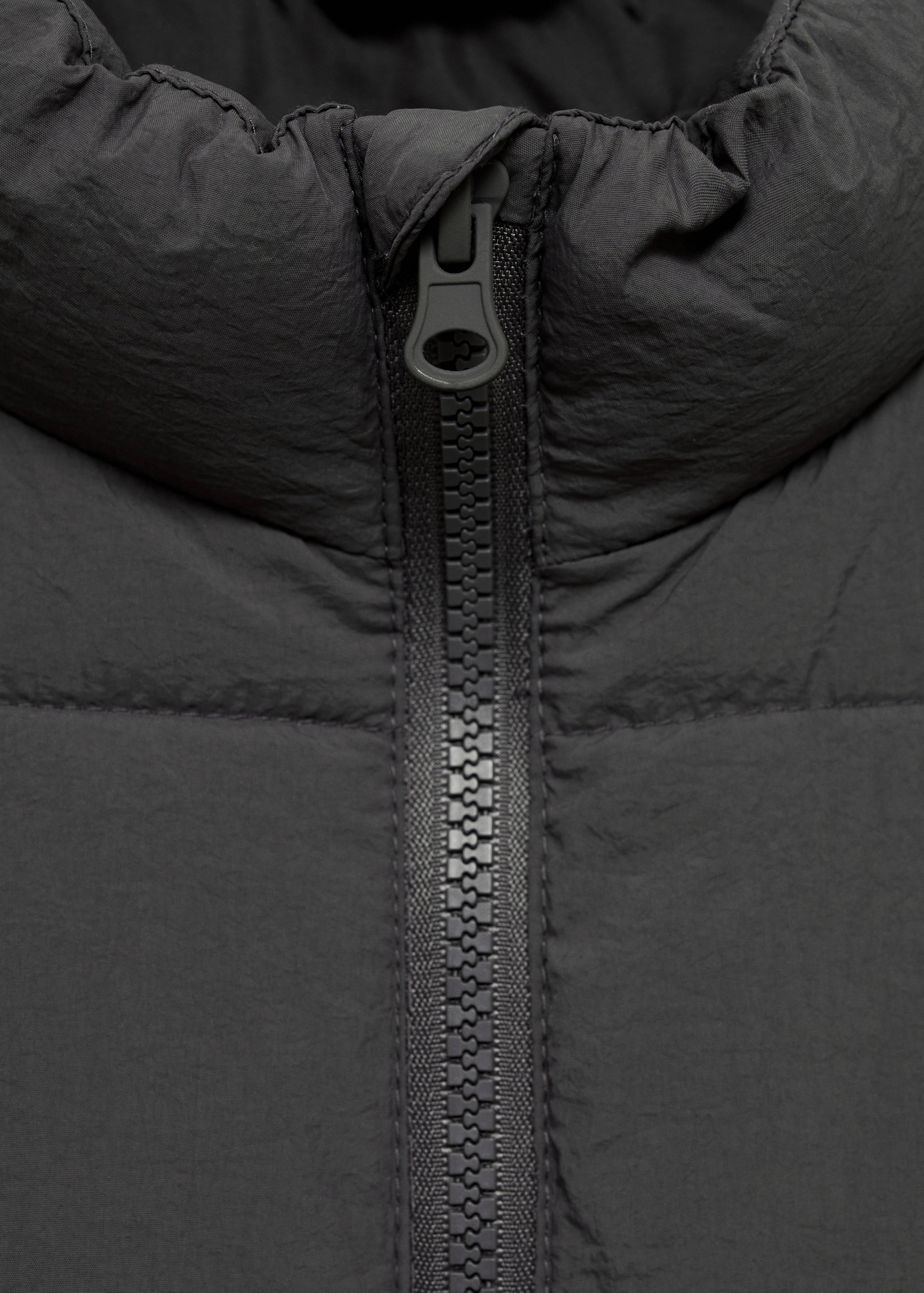 Стеганый жилет с карманами - Деталь изделия 0