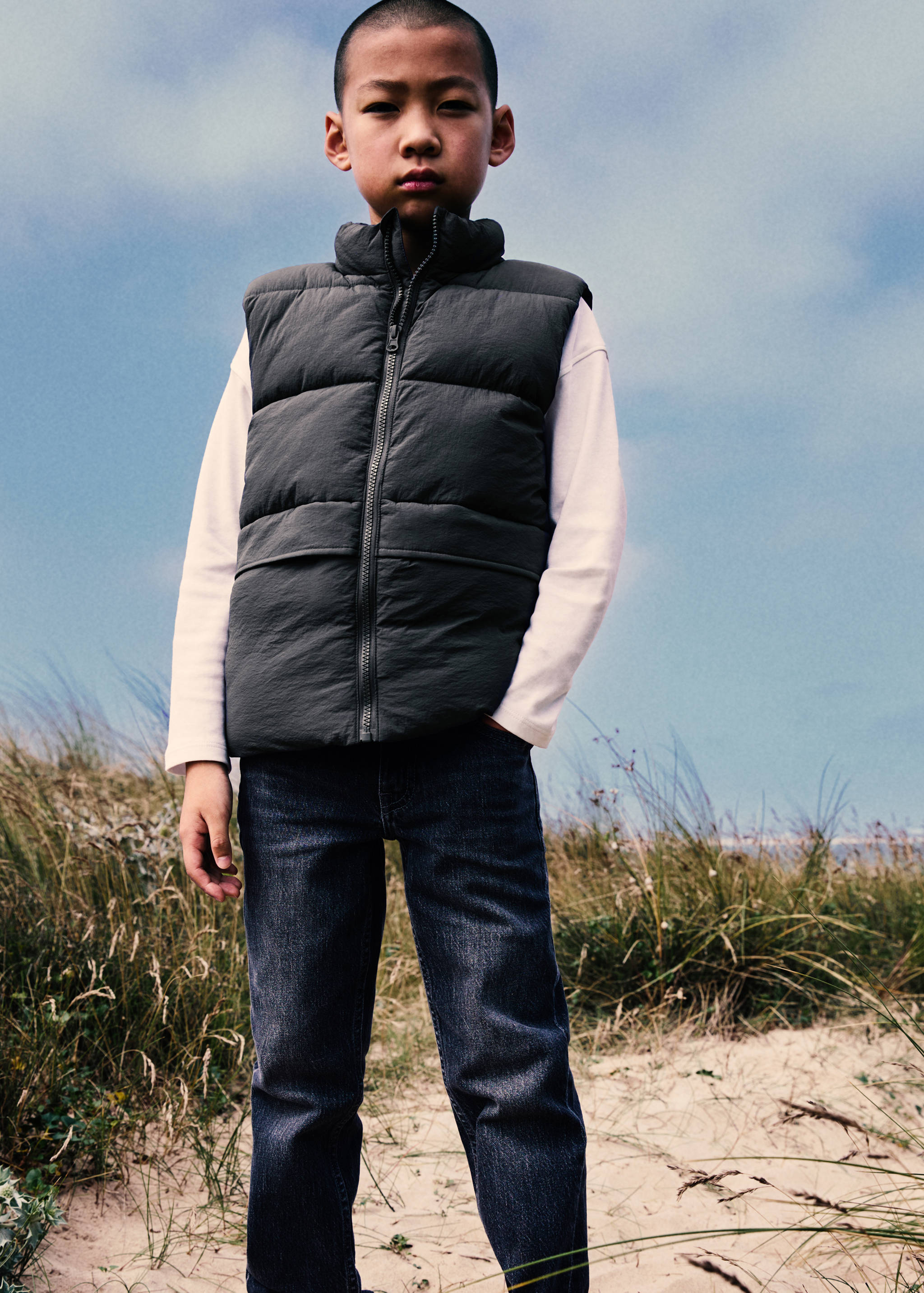 Quilted gilet with pockets - Details of the article 5