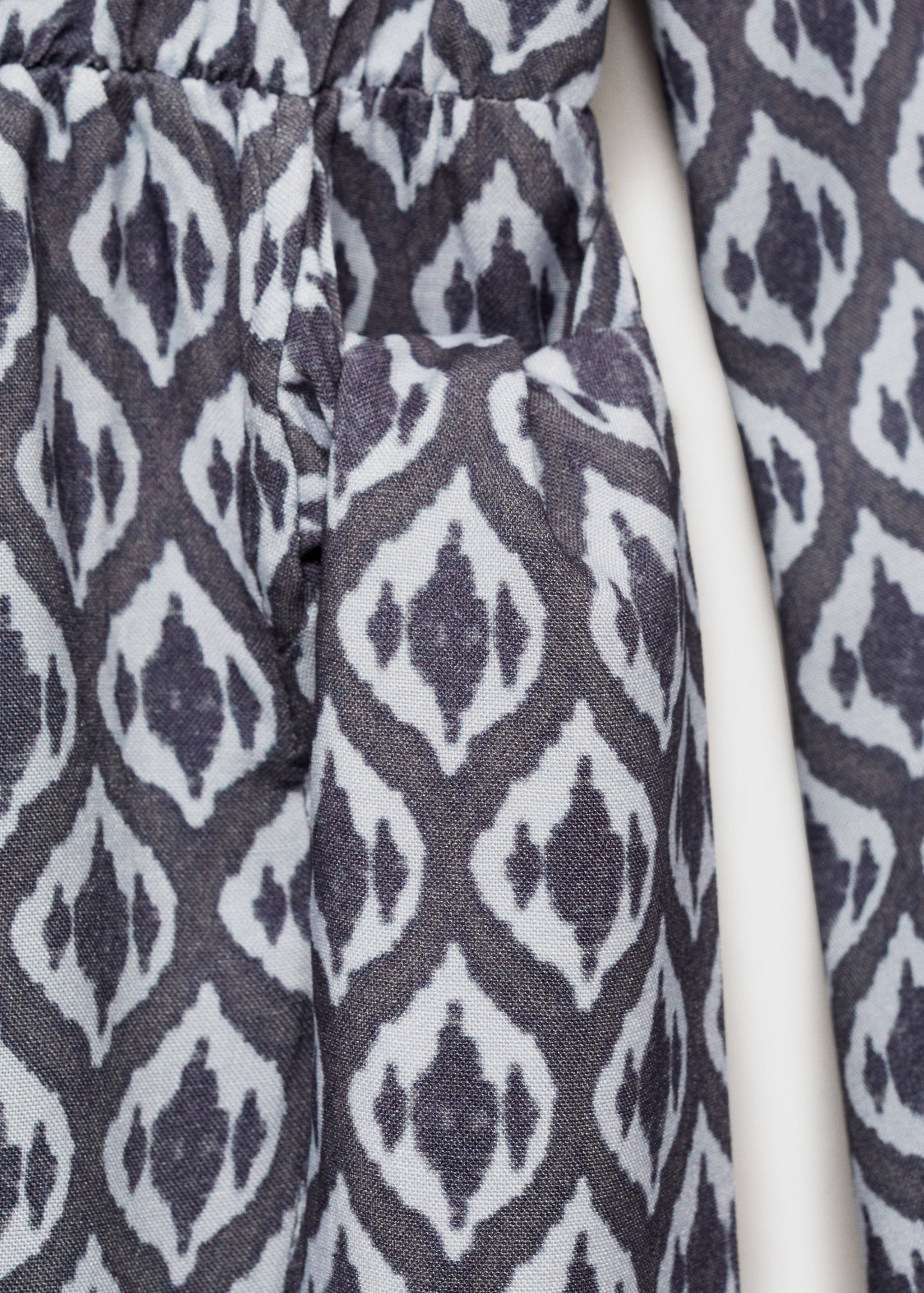 Off-shoulders dress - Details of the article 8