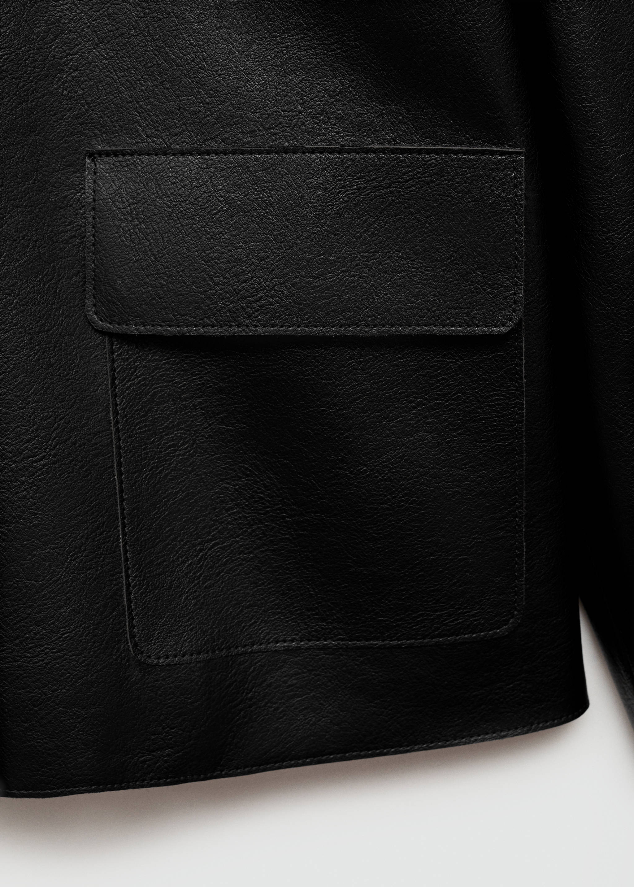 Куртка из искусственной кожи с карманами - Деталь изделия 0