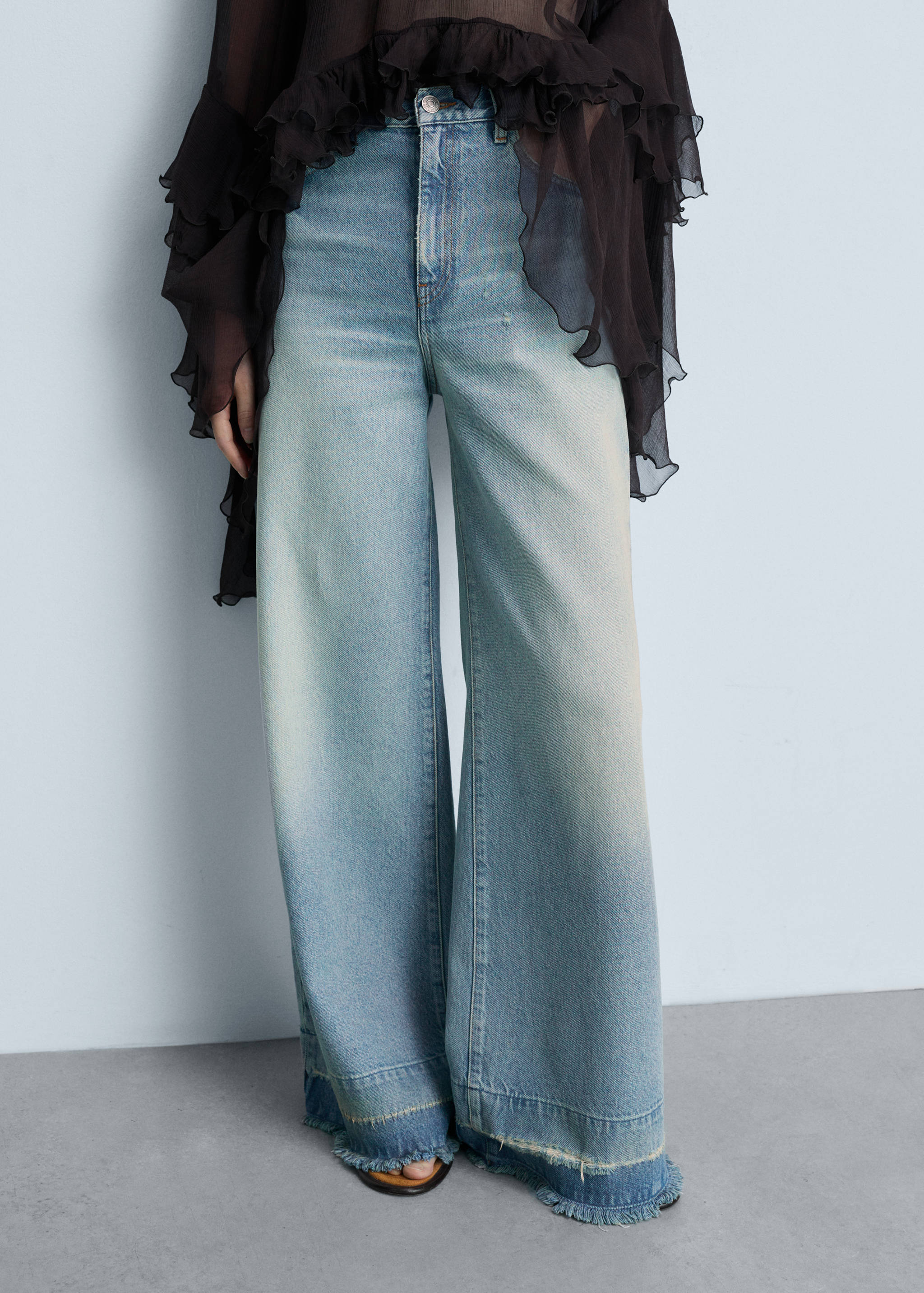 Wideleg low frayed hem jeans - Details of the article 1