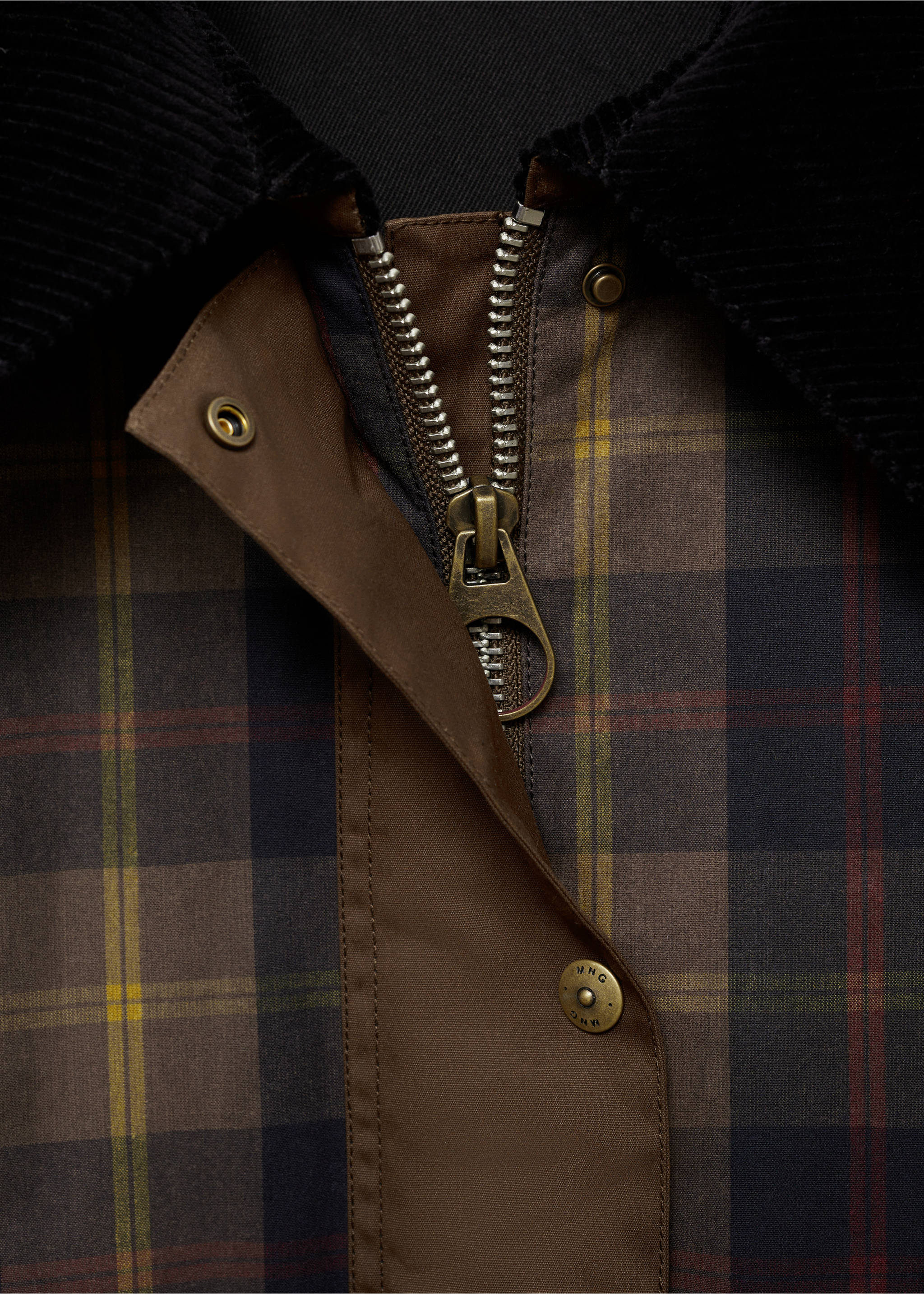 Check parka with contrasting collar - Details of the article 8, Dark Navy. Ref: 77035633-00.