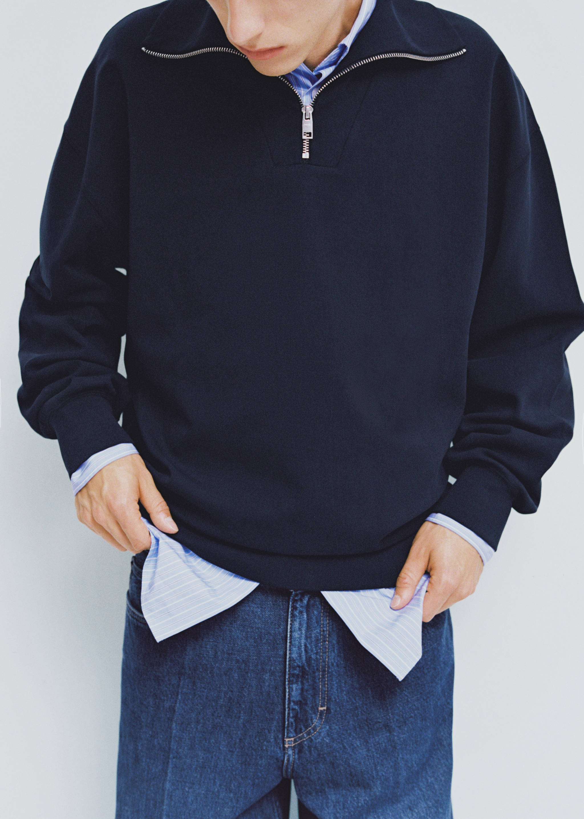 Relaxed-fit sweatshirt with zip collar - Details of the article 3