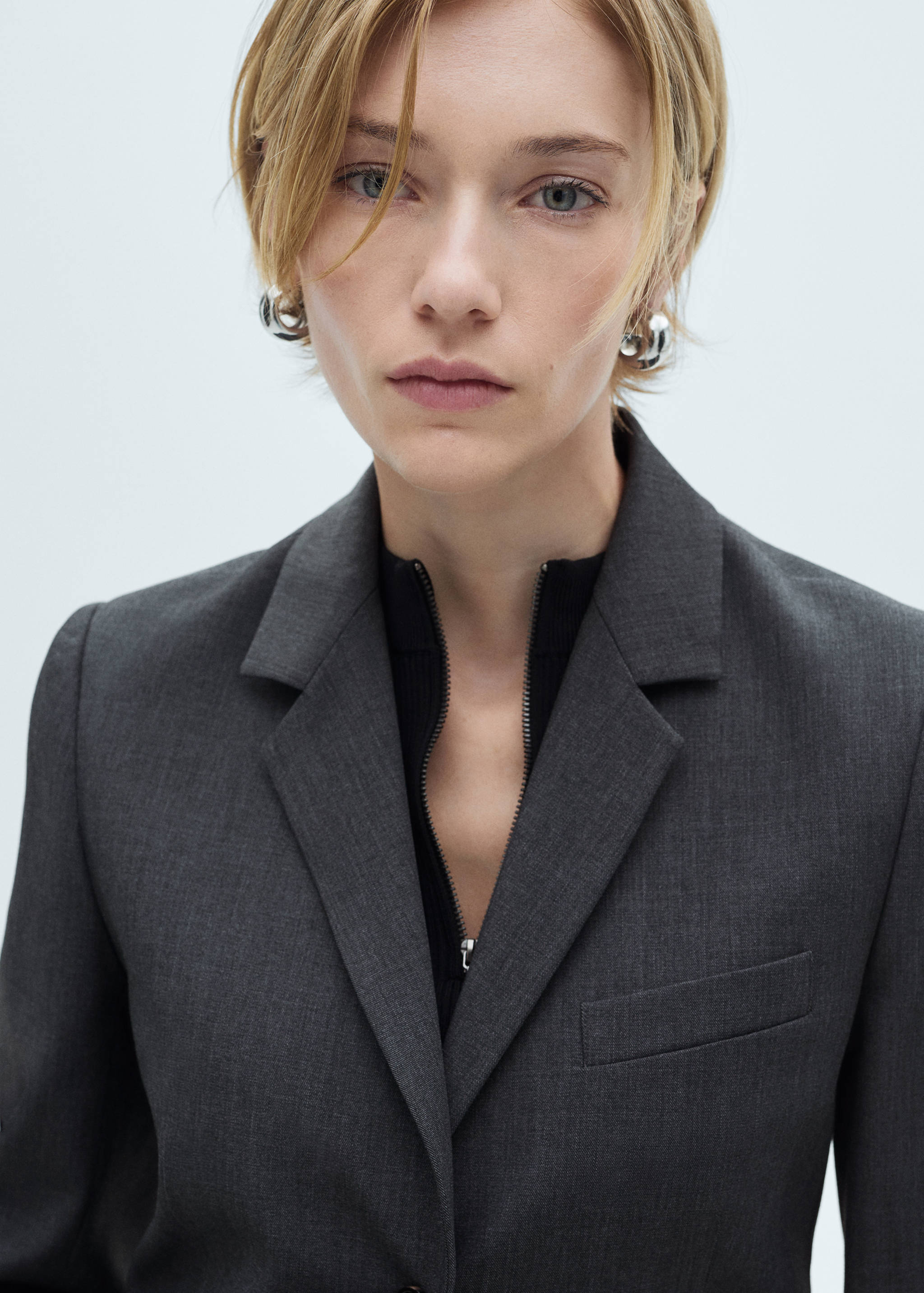 Long tailored coat - Details of the article 1