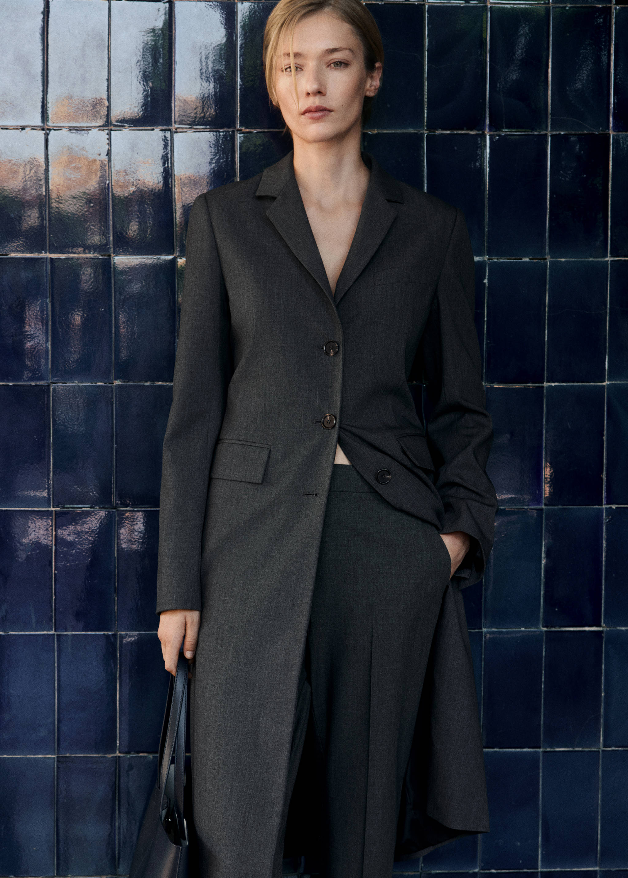 Long tailored coat - Details of the article 6