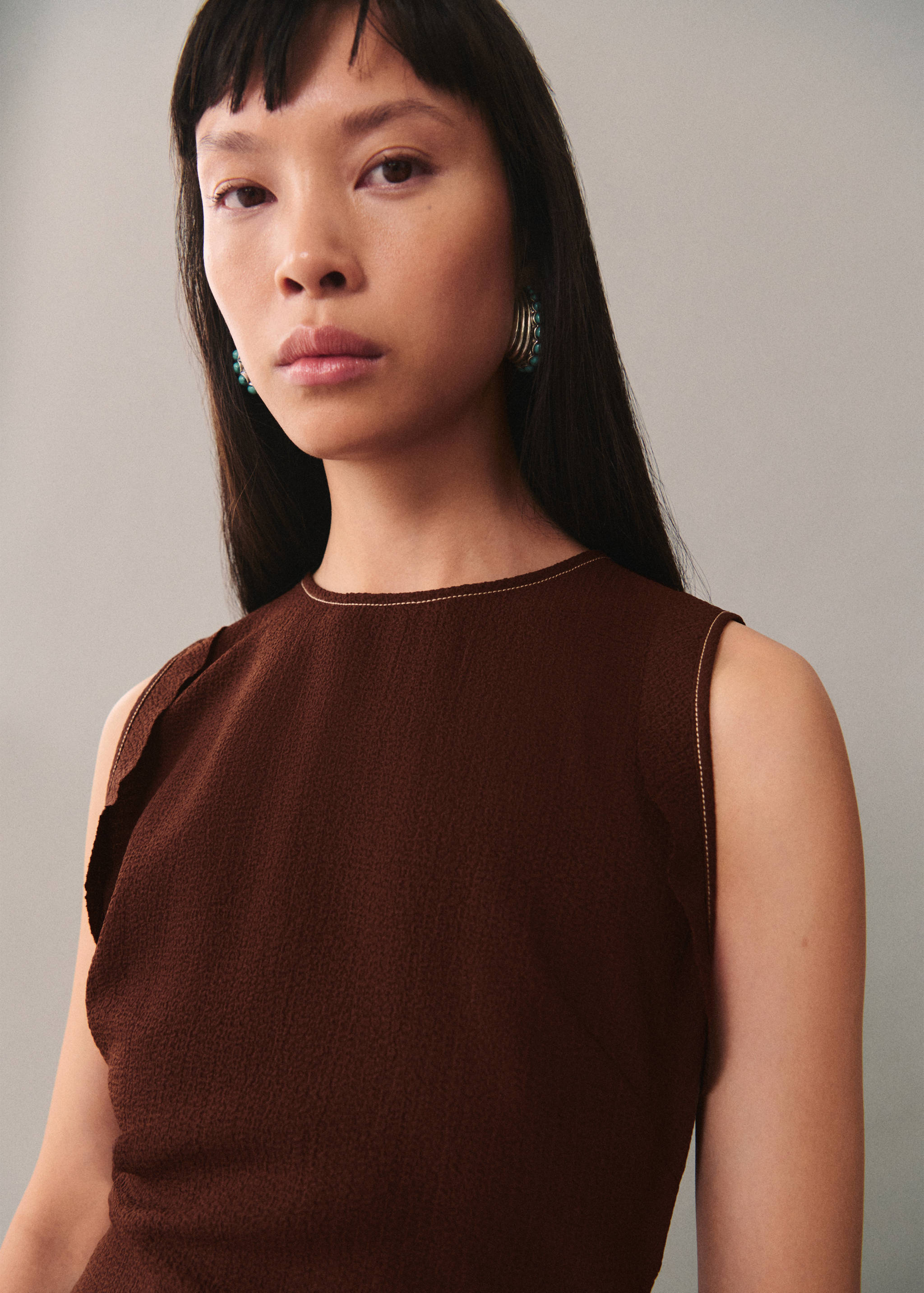 Midi-dress with decorative stitching - Details of the article 1