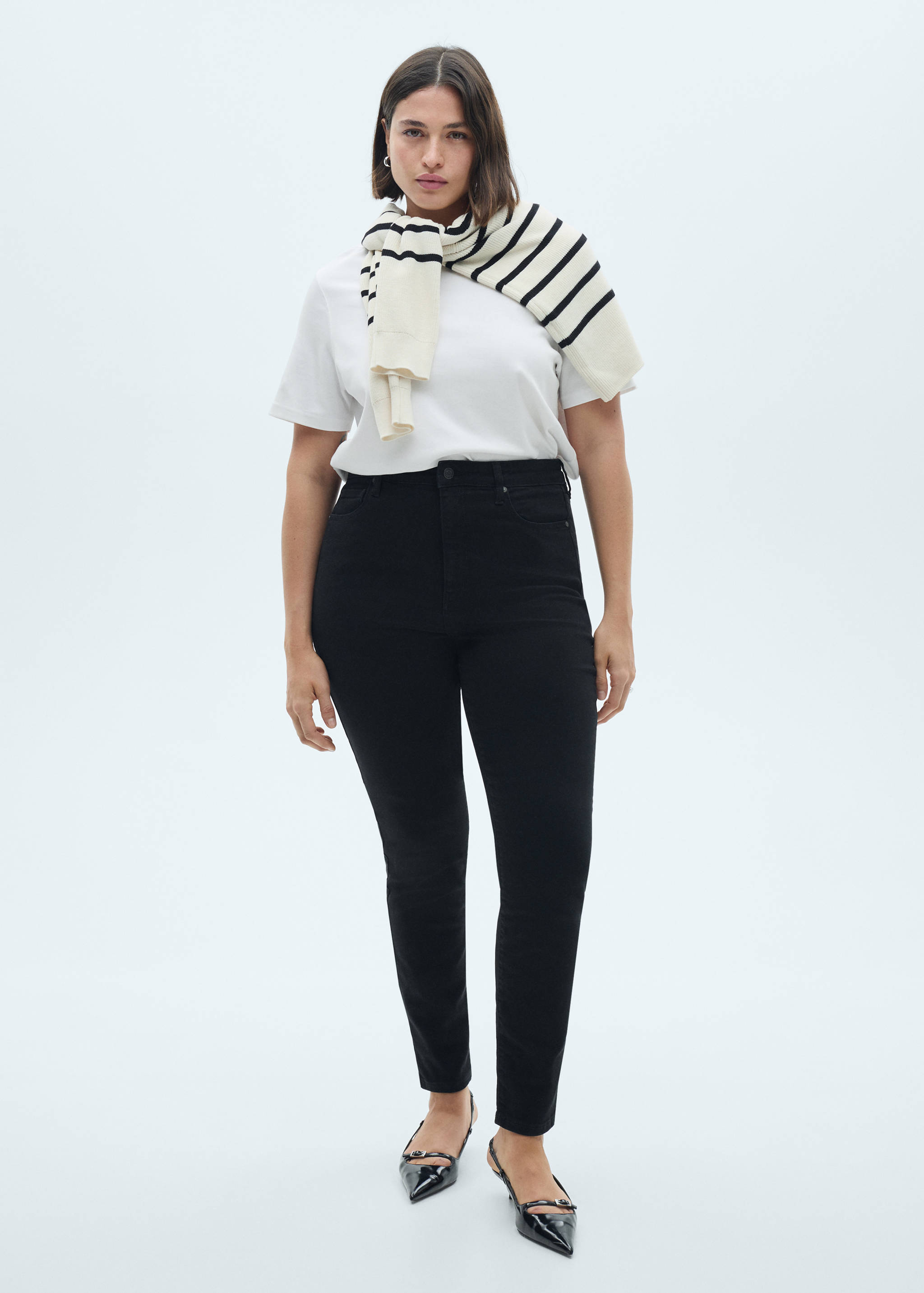 High-rise skinny jeans - Details of the article 3