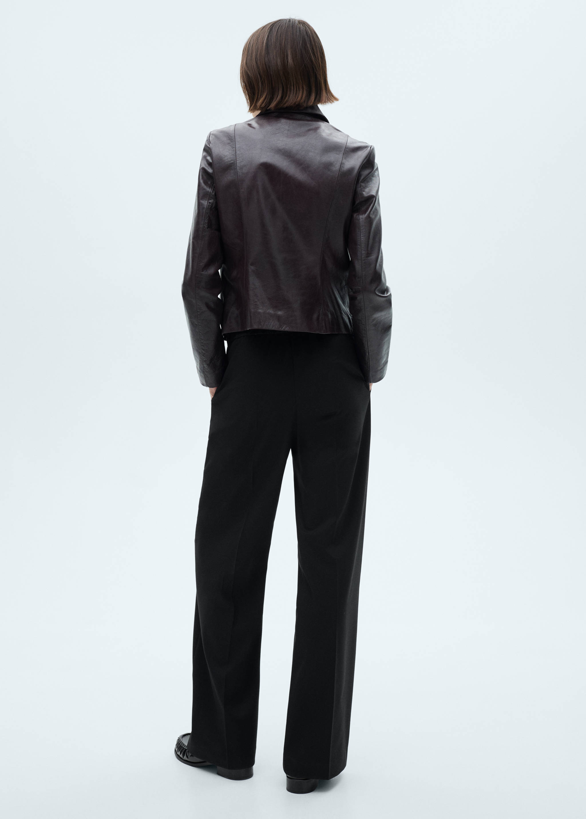 Straight-fit trousers with elastic waist - Reverse of the article