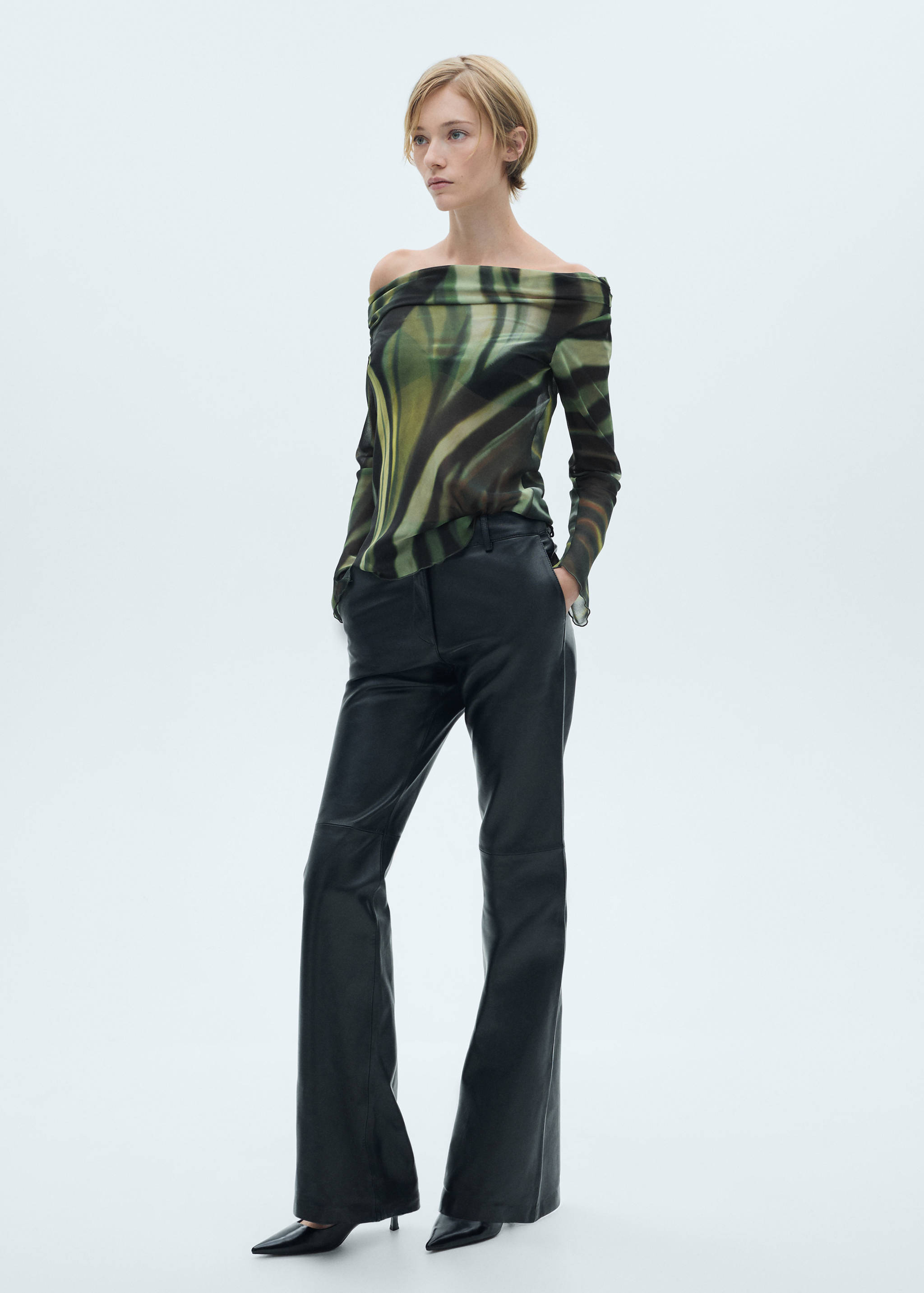 Semi-transparent printed blouse - General plane
