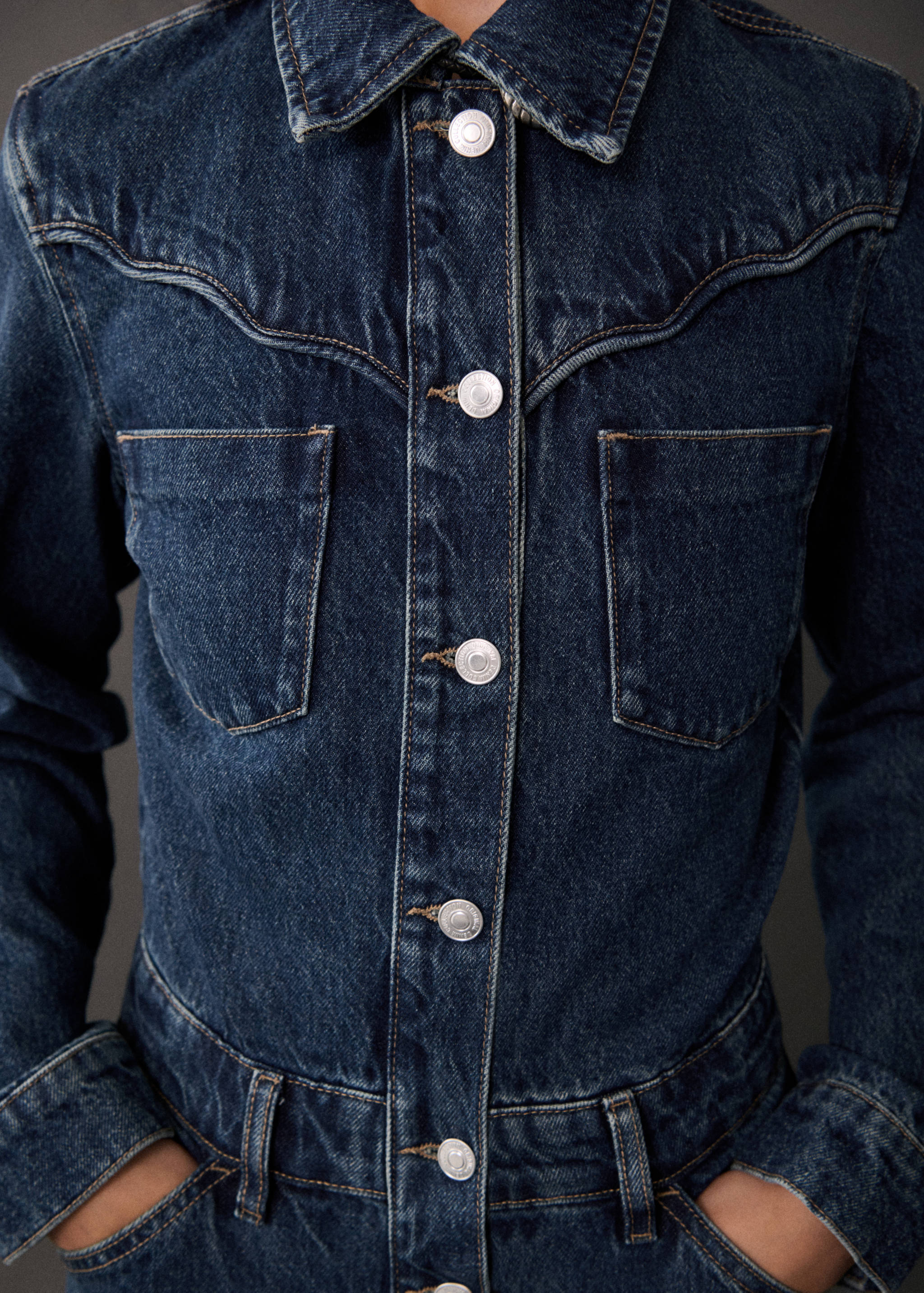 Long denim jumpsuit - Details of the article 6