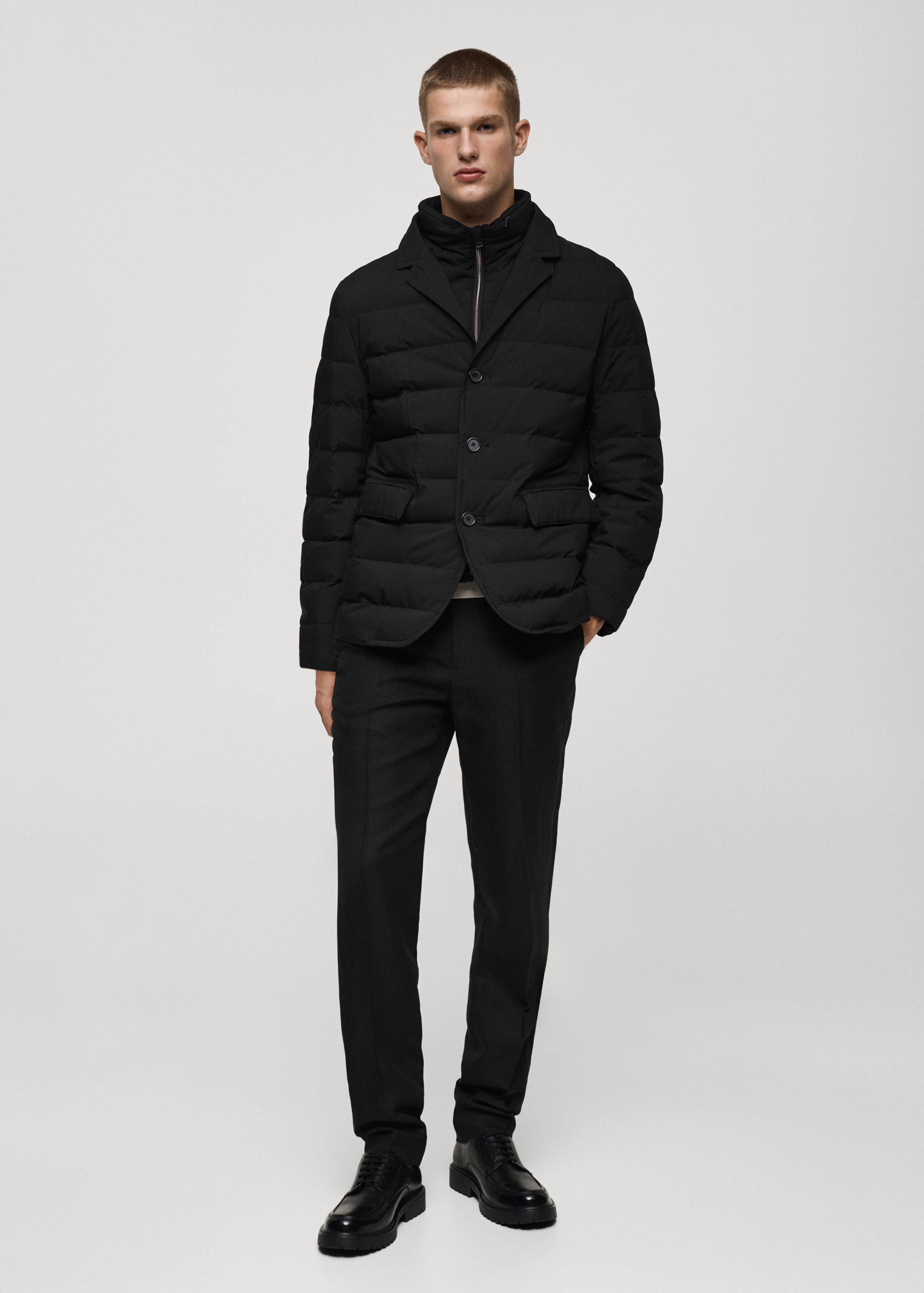 Водоотталкивающая куртка с перьевым наполнителем - Общий план