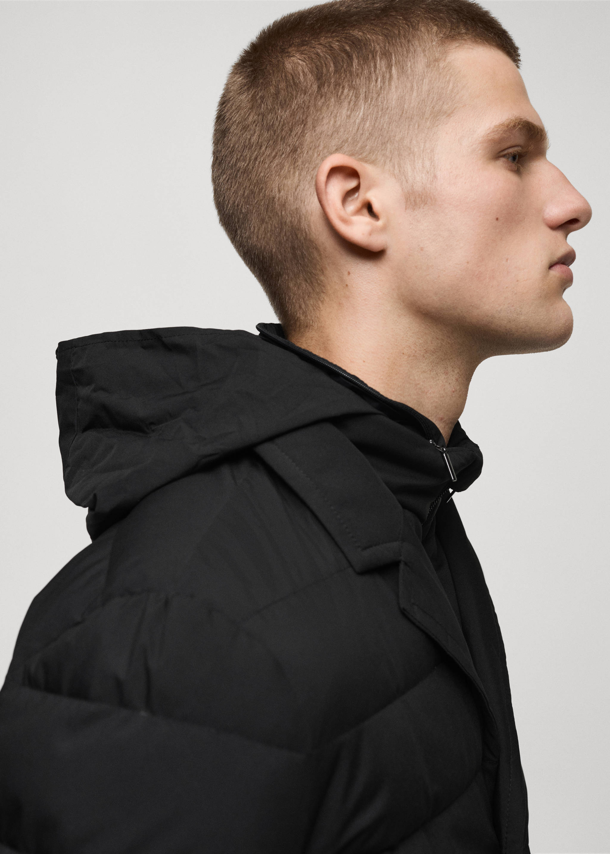 Водоотталкивающая куртка с перьевым наполнителем - Деталь изделия 1
