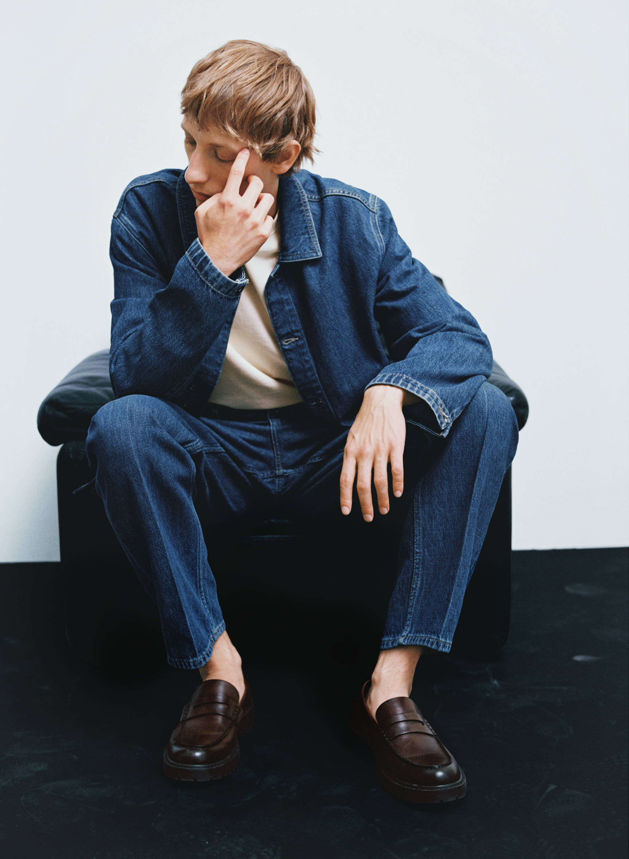 Relaxed-fit jeans with flattened stripe - Details of the article 5