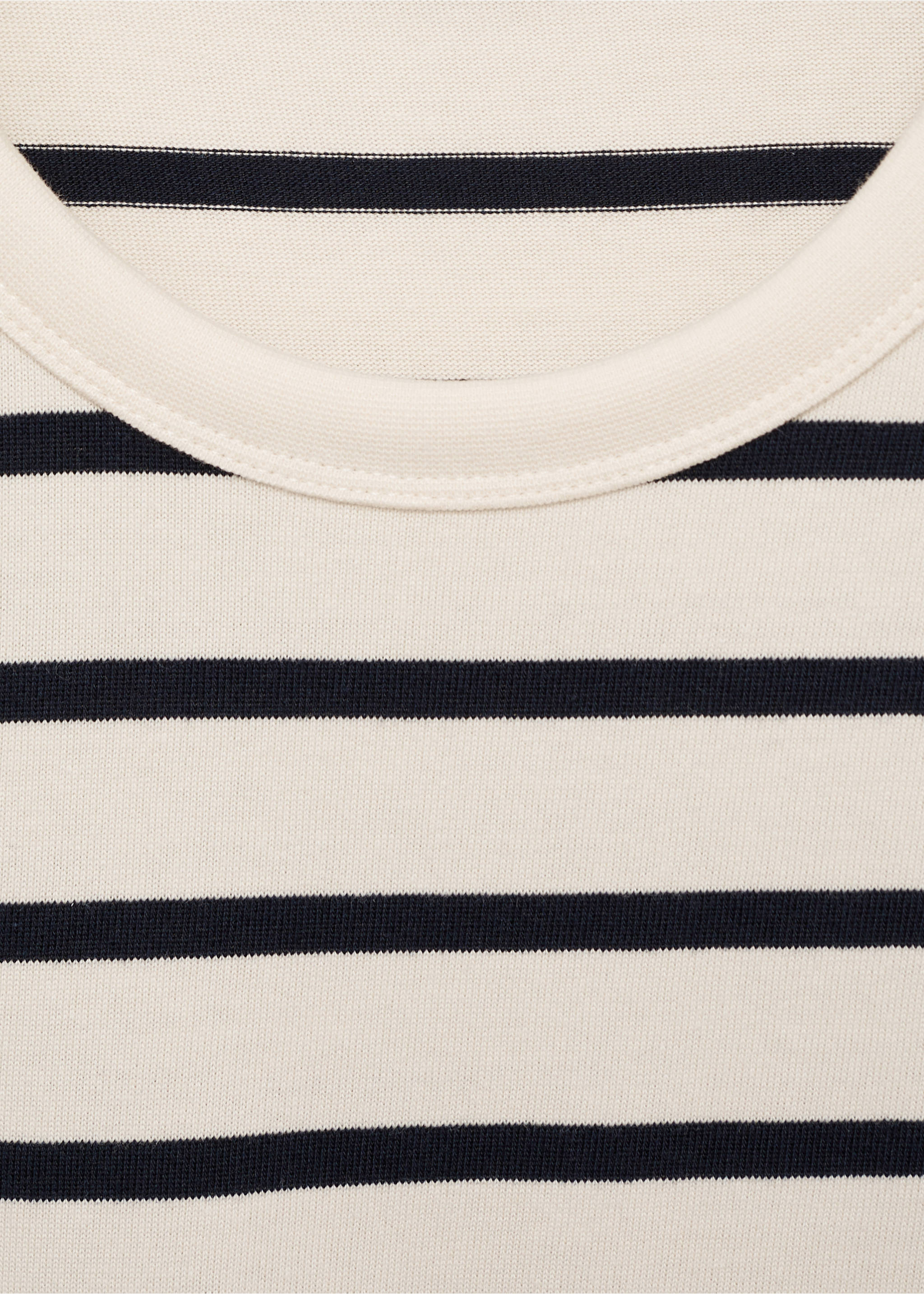 Close-up of a striped t-shirt with a ribbed crew neck., Ecru. Ref: 77035975-00.