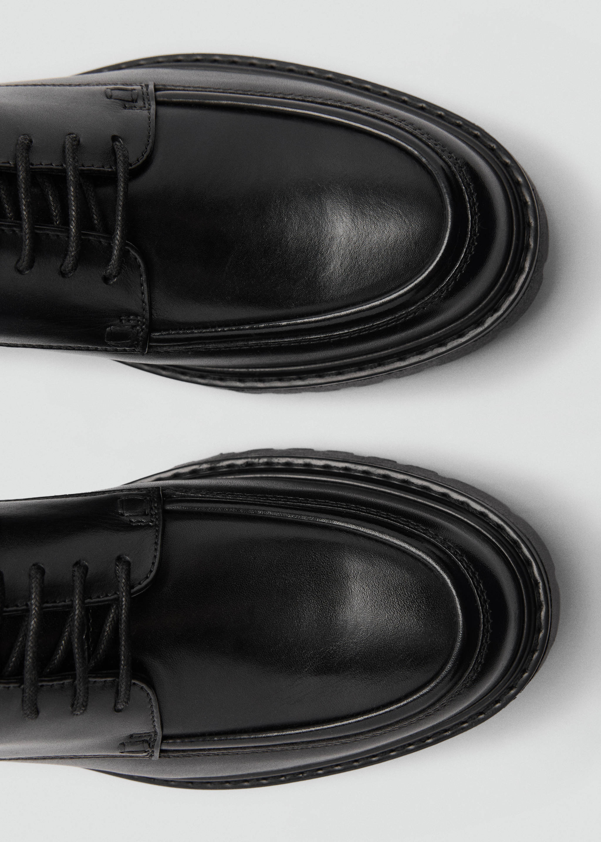 Leather blucher shoes - Details of the article 2