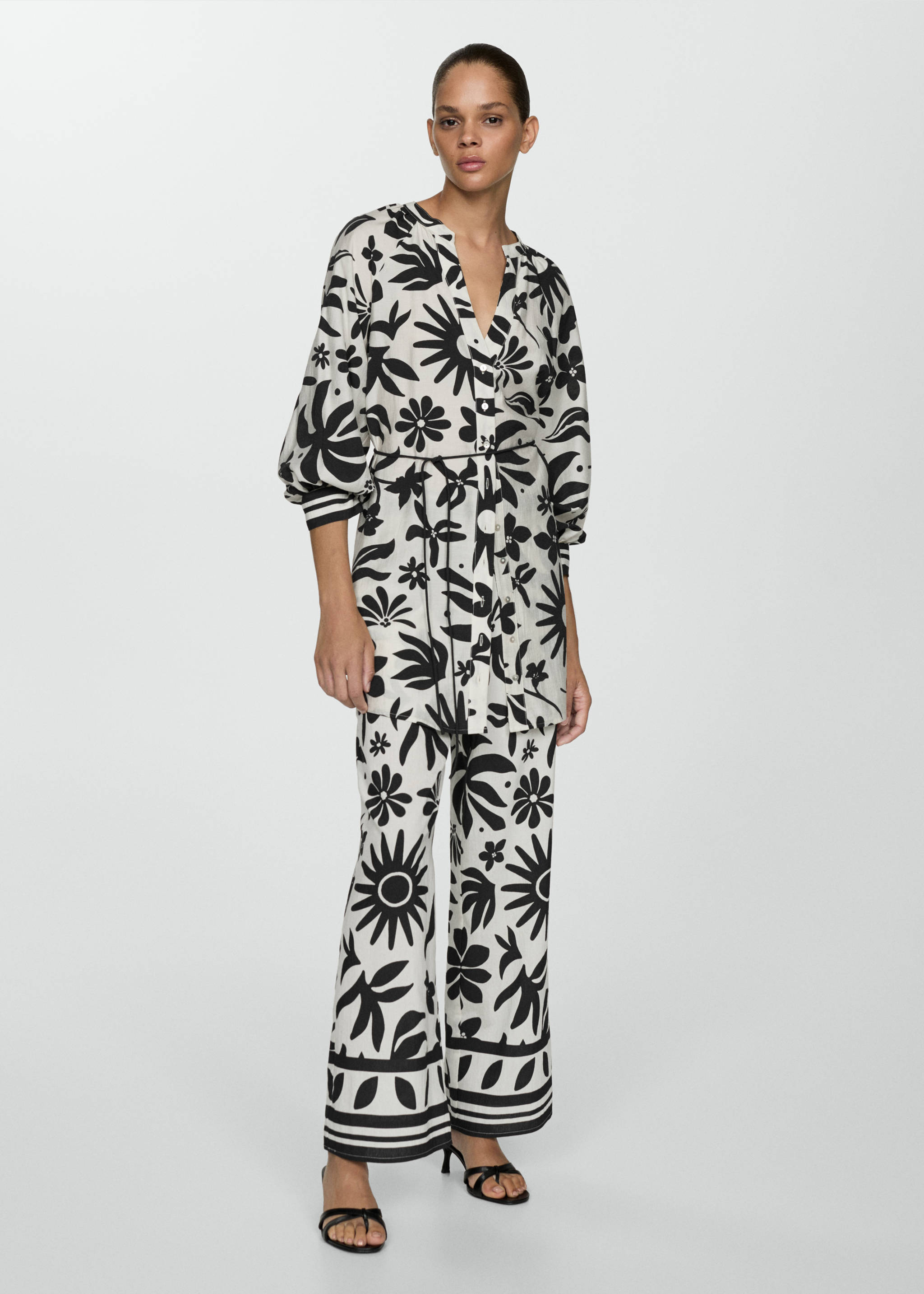 Pantalón wide leg estampado floral - Plano general