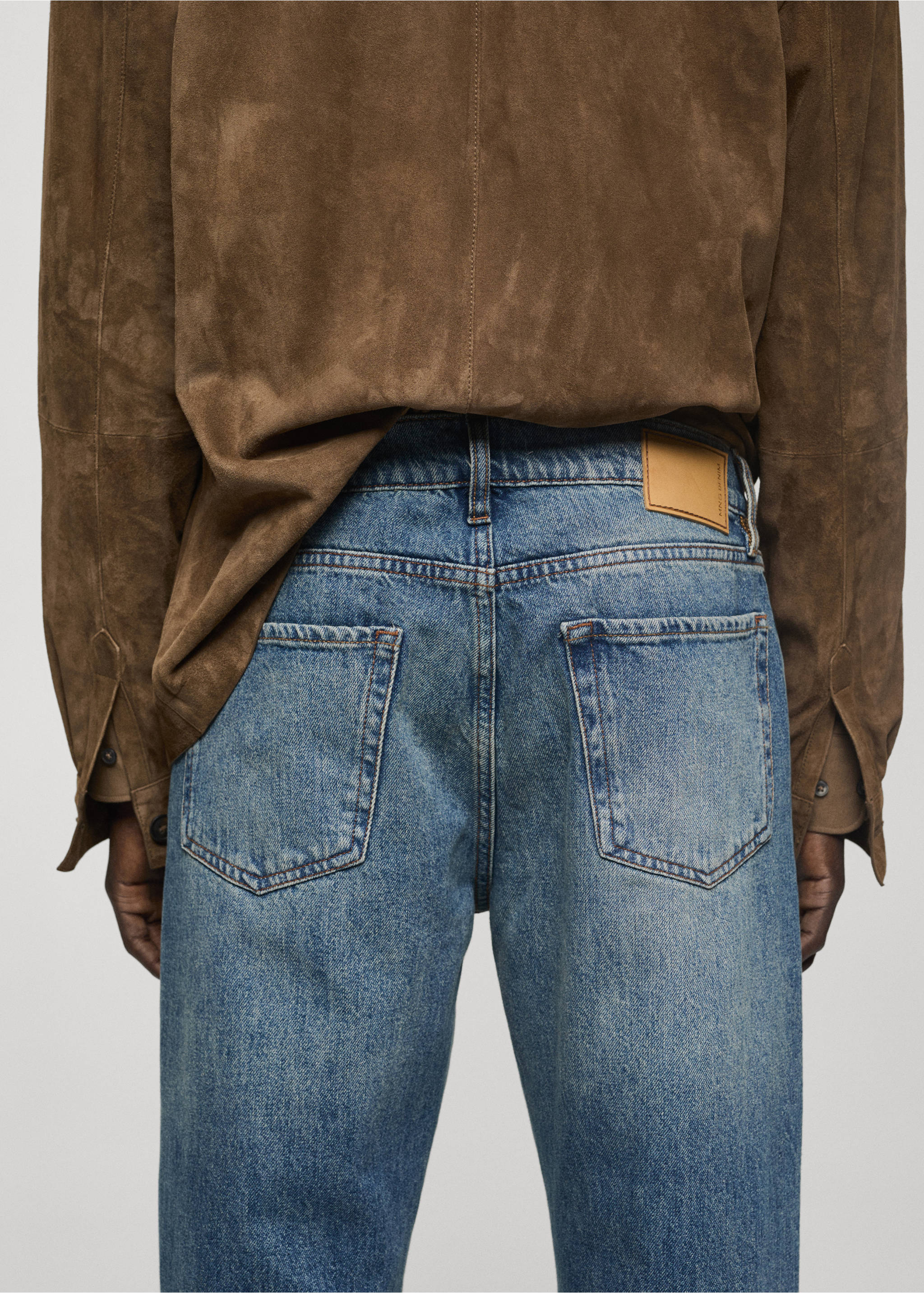Jeans straight fit efecto desgastado - Detalle del artículo 3, Azul medio vintage. Ref: 77036003-00.