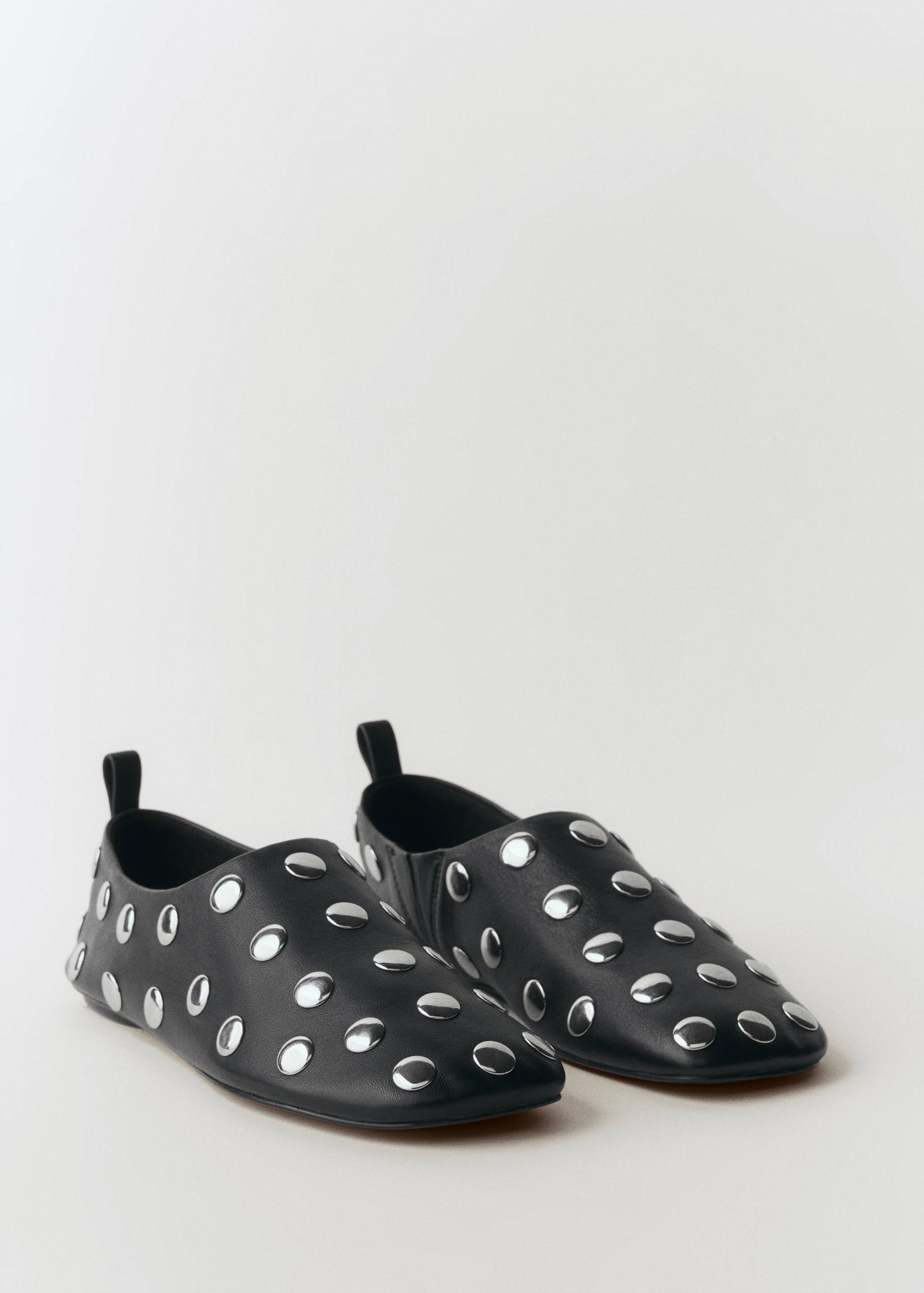 Studded leather shoes - Medium plane