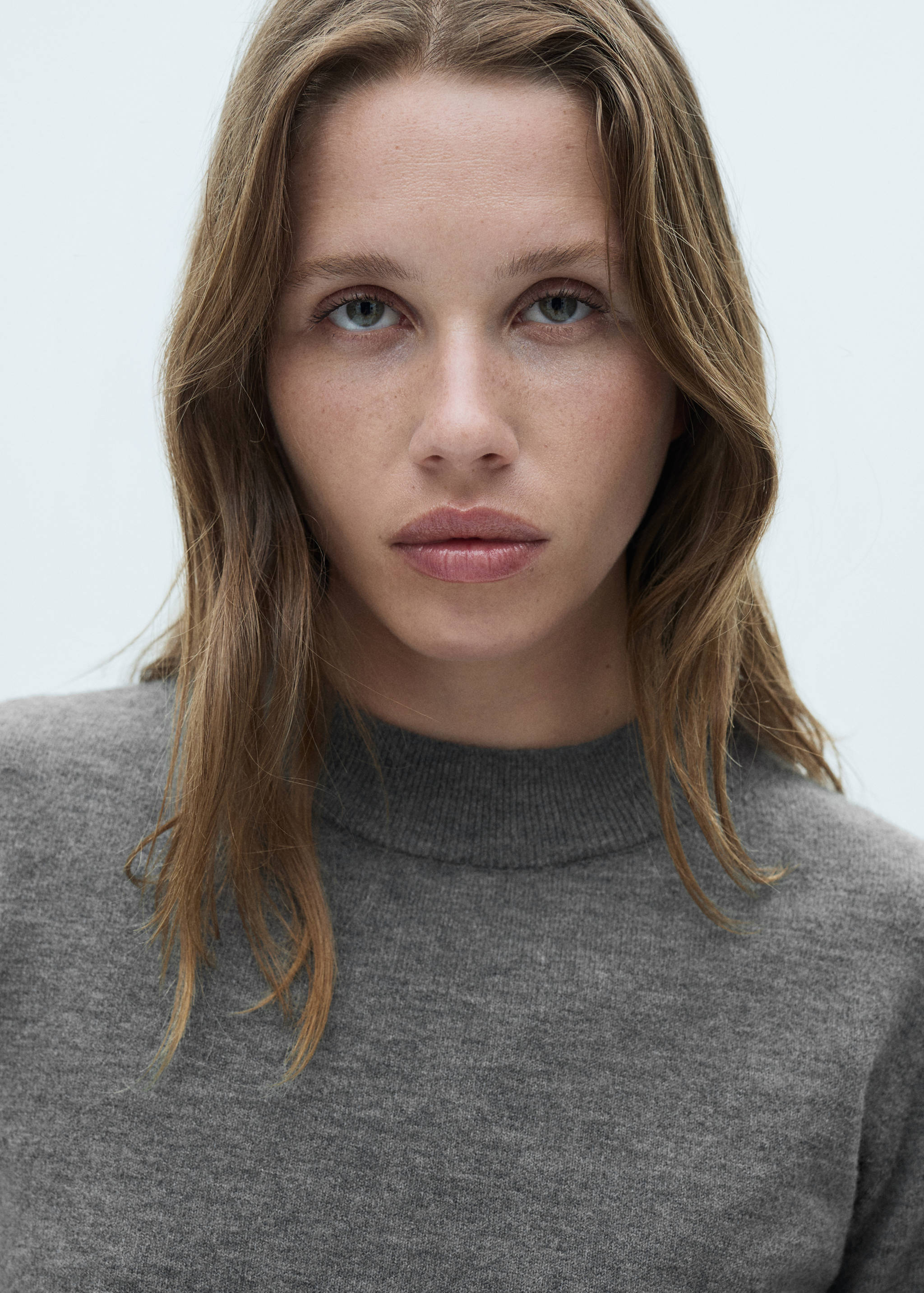 Straight round-neck sweater - Details of the article 1