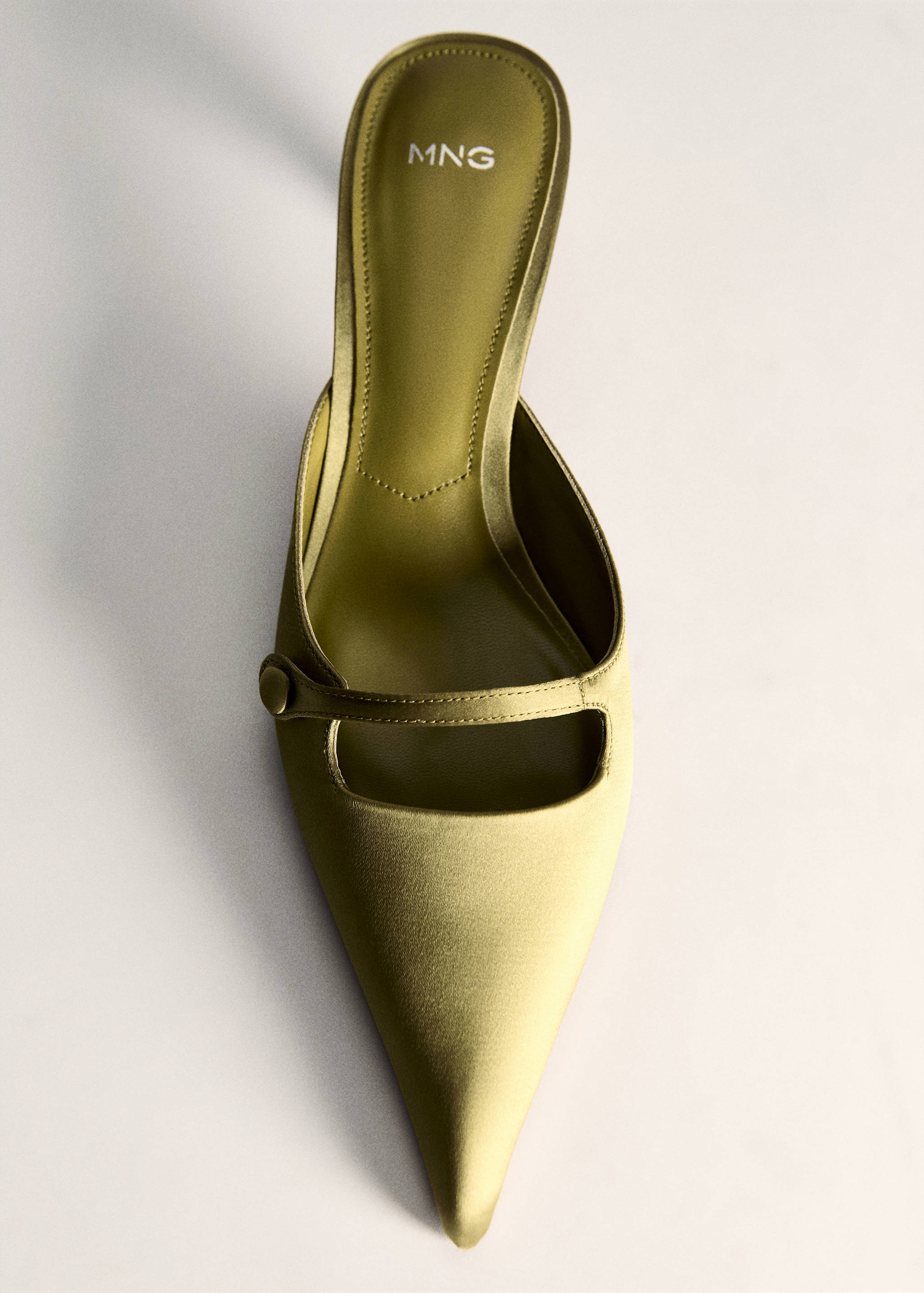 Satin kitten-heel shoes - Details of the article 5