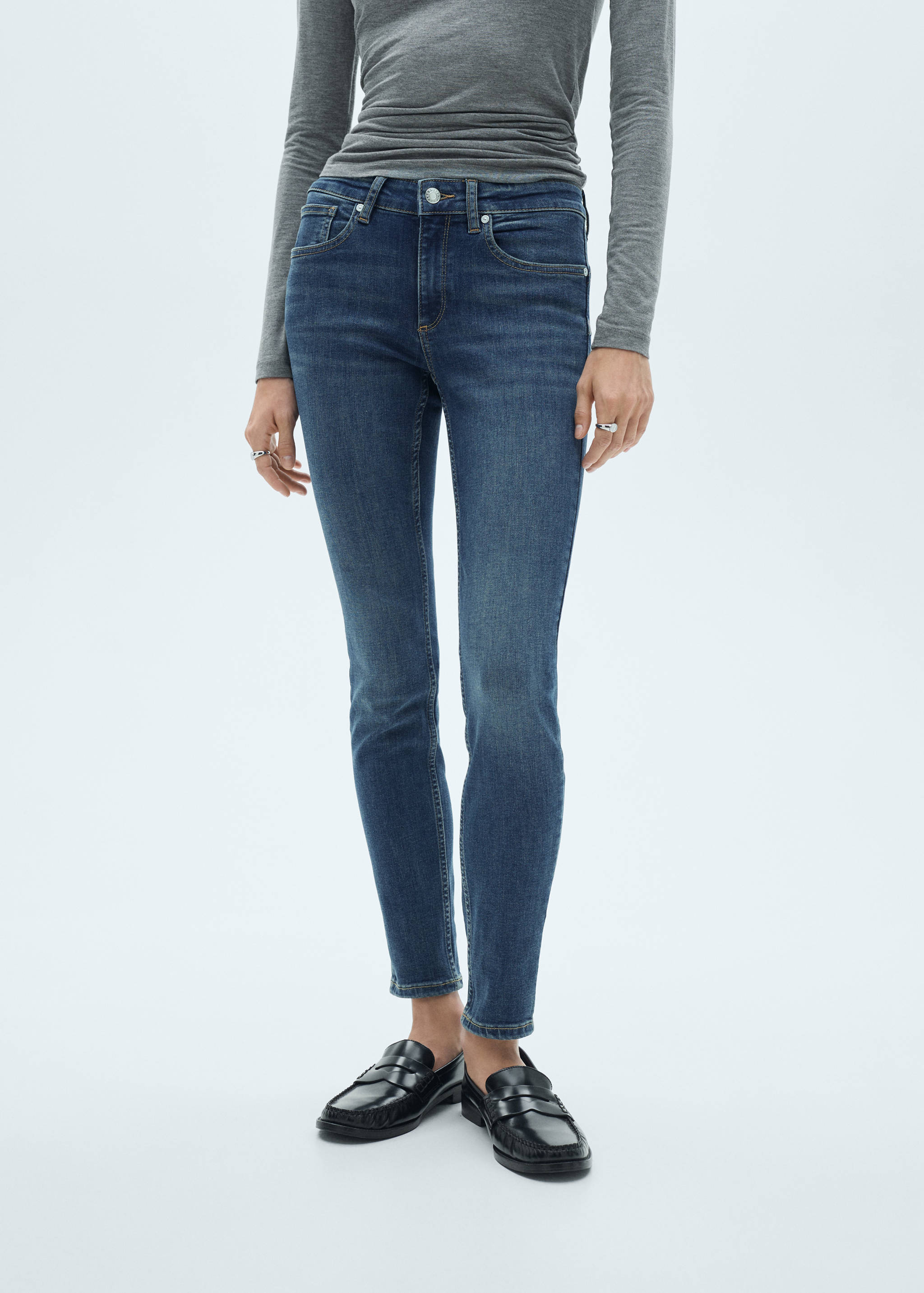 低腰提臀紧身牛仔裤 - null