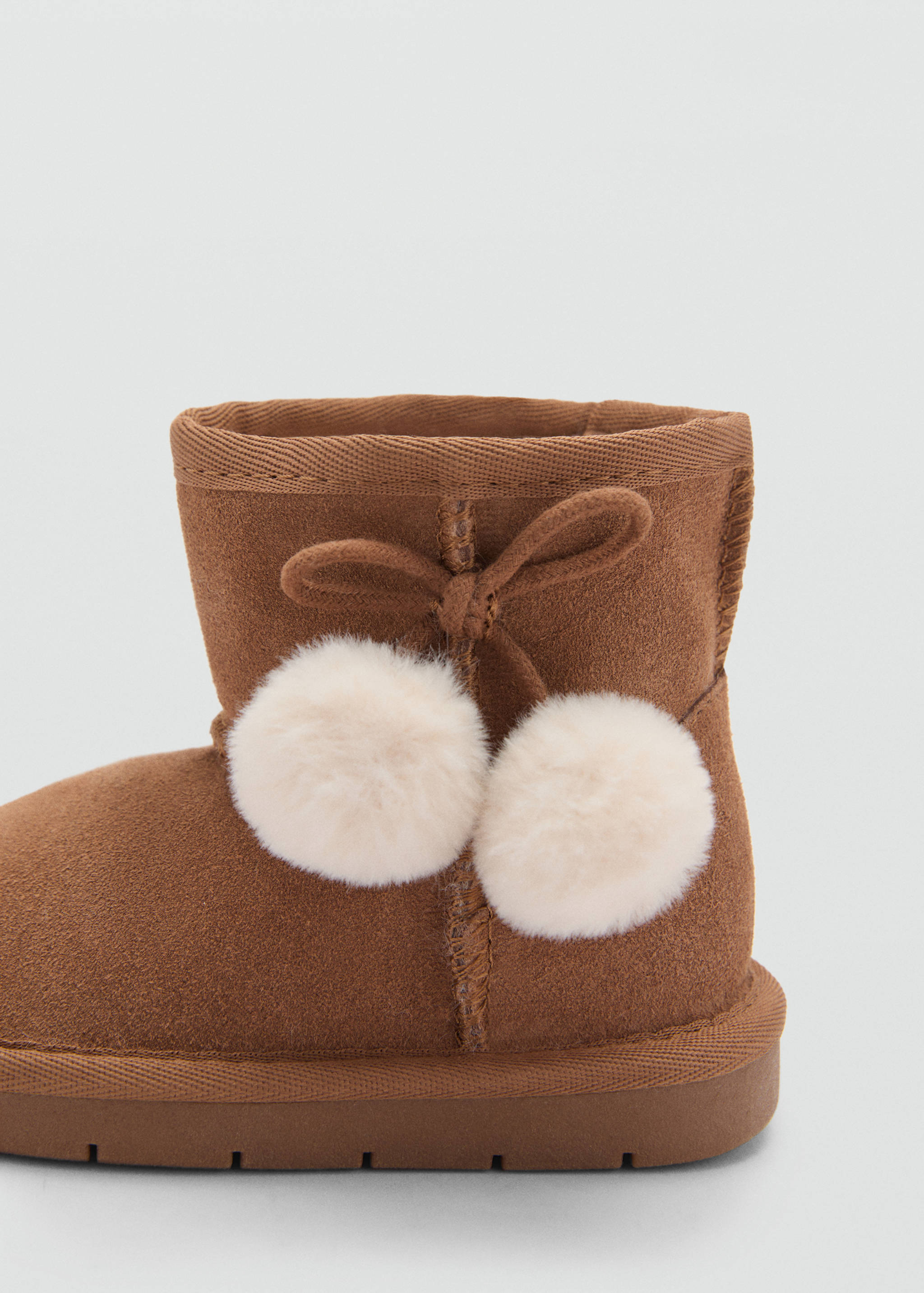 Low-cut leather boots - Details of the article 1