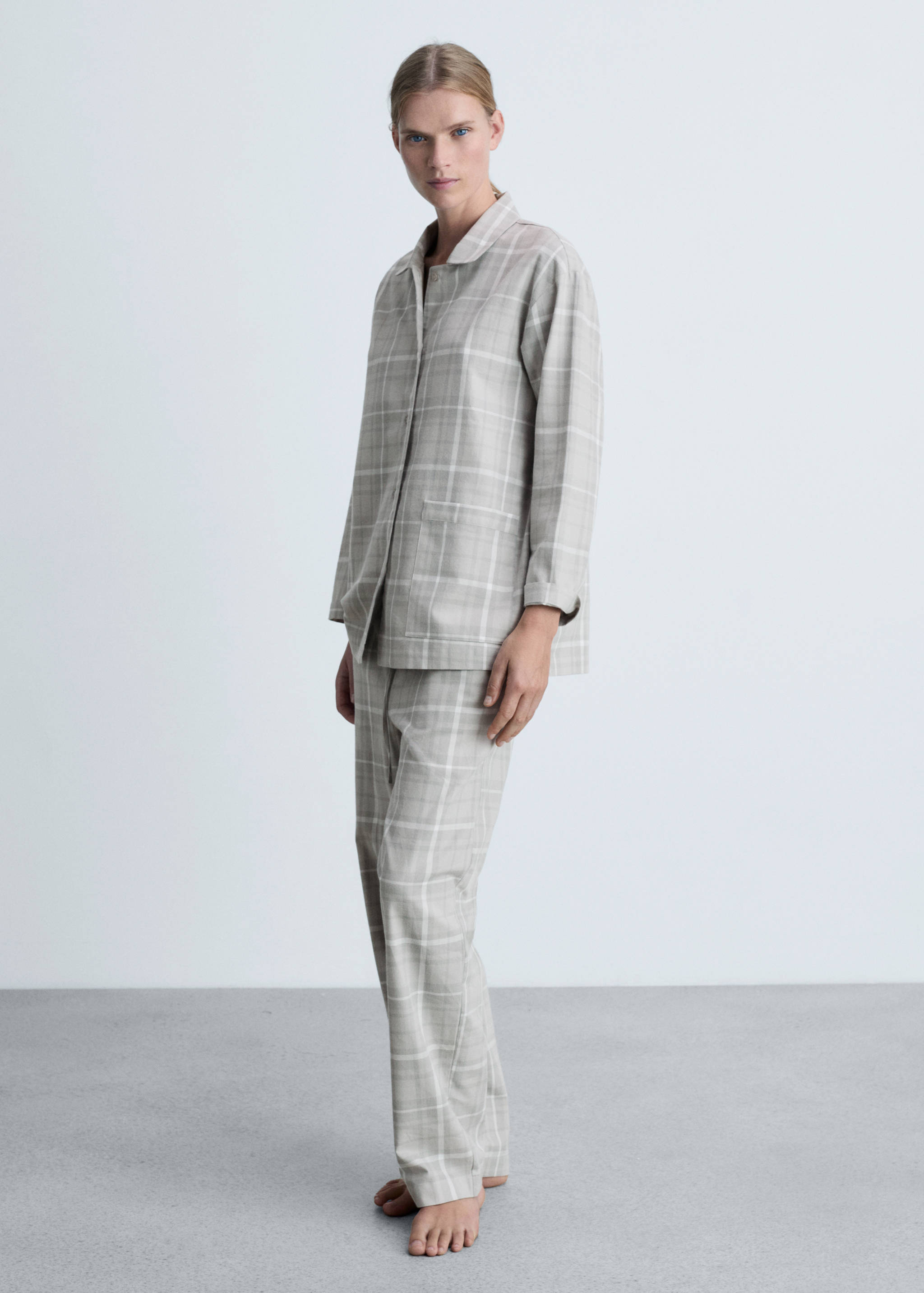 Camisa pijama franela cuadros - Plano general