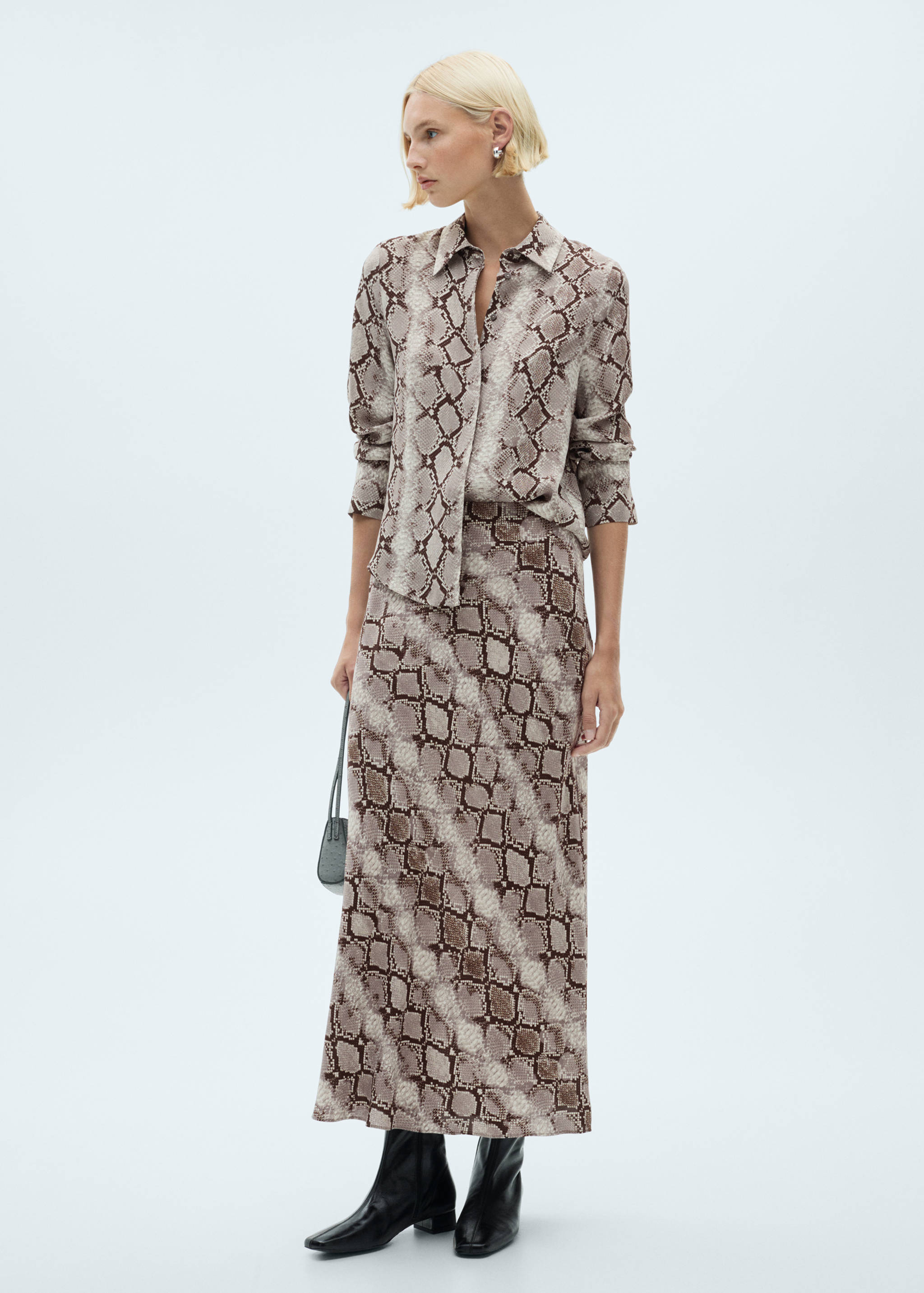 Animal print flowing shirt - General plane