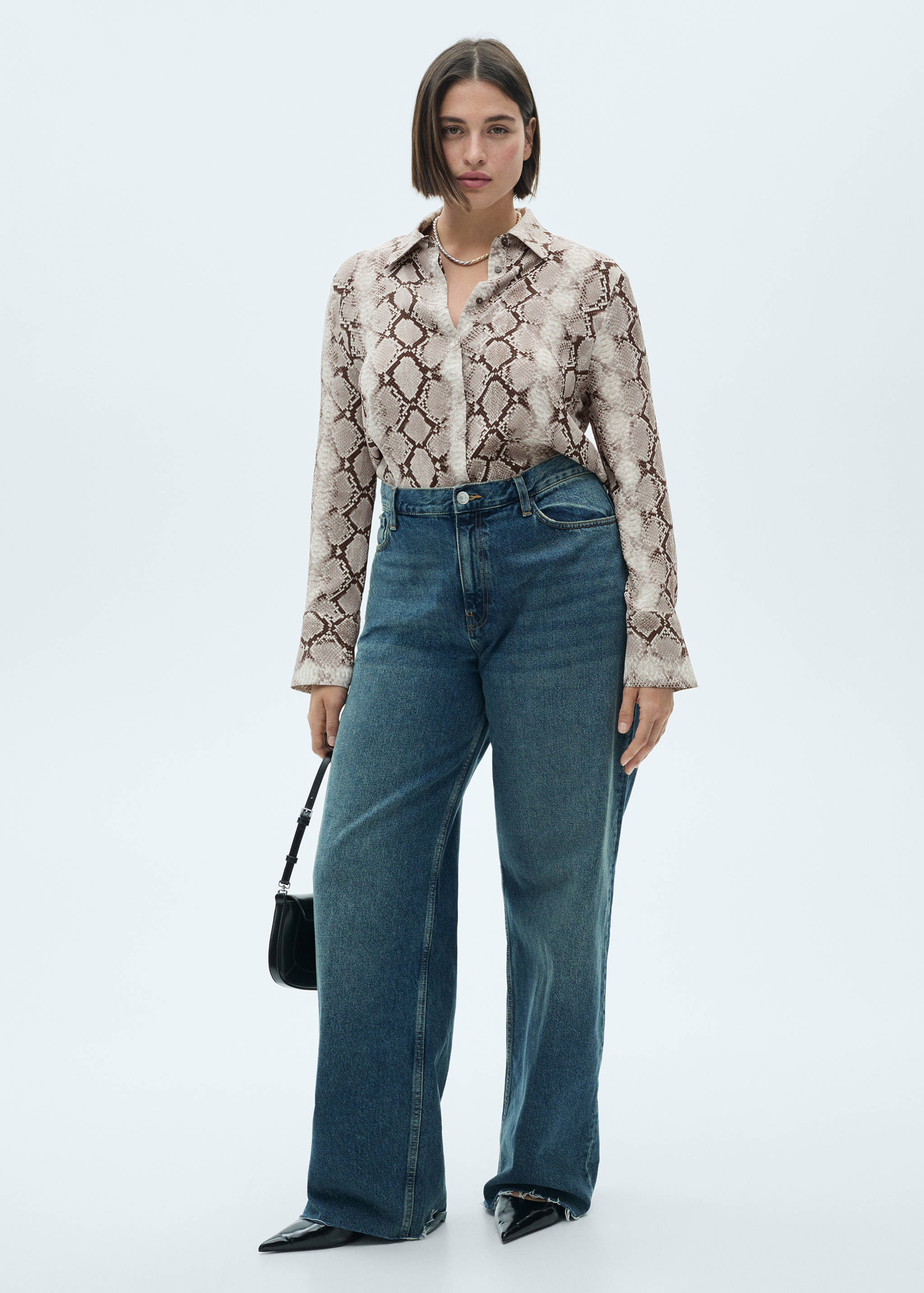 Animal print flowing shirt - Details of the article 3