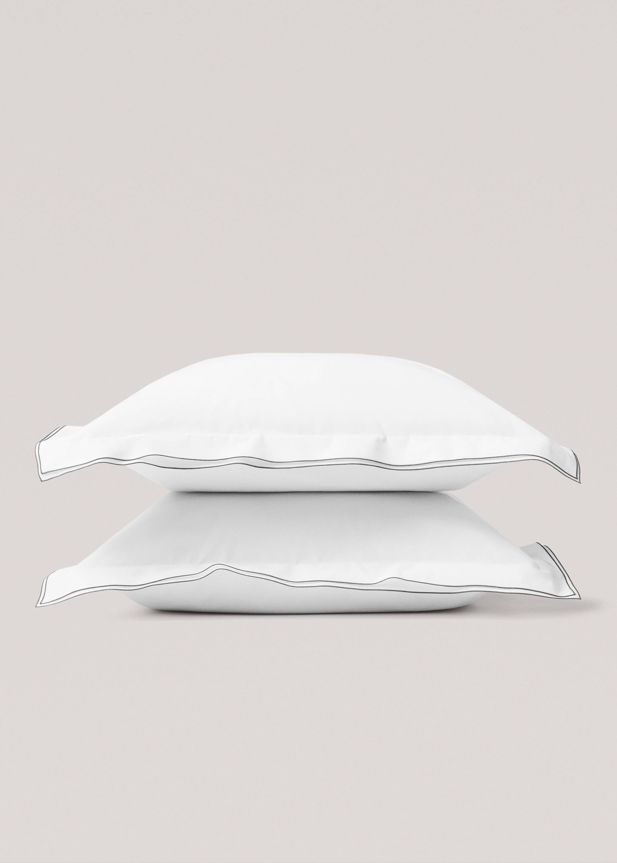 Double-embroidered pillowcase 60x60cm - Details of the article 3