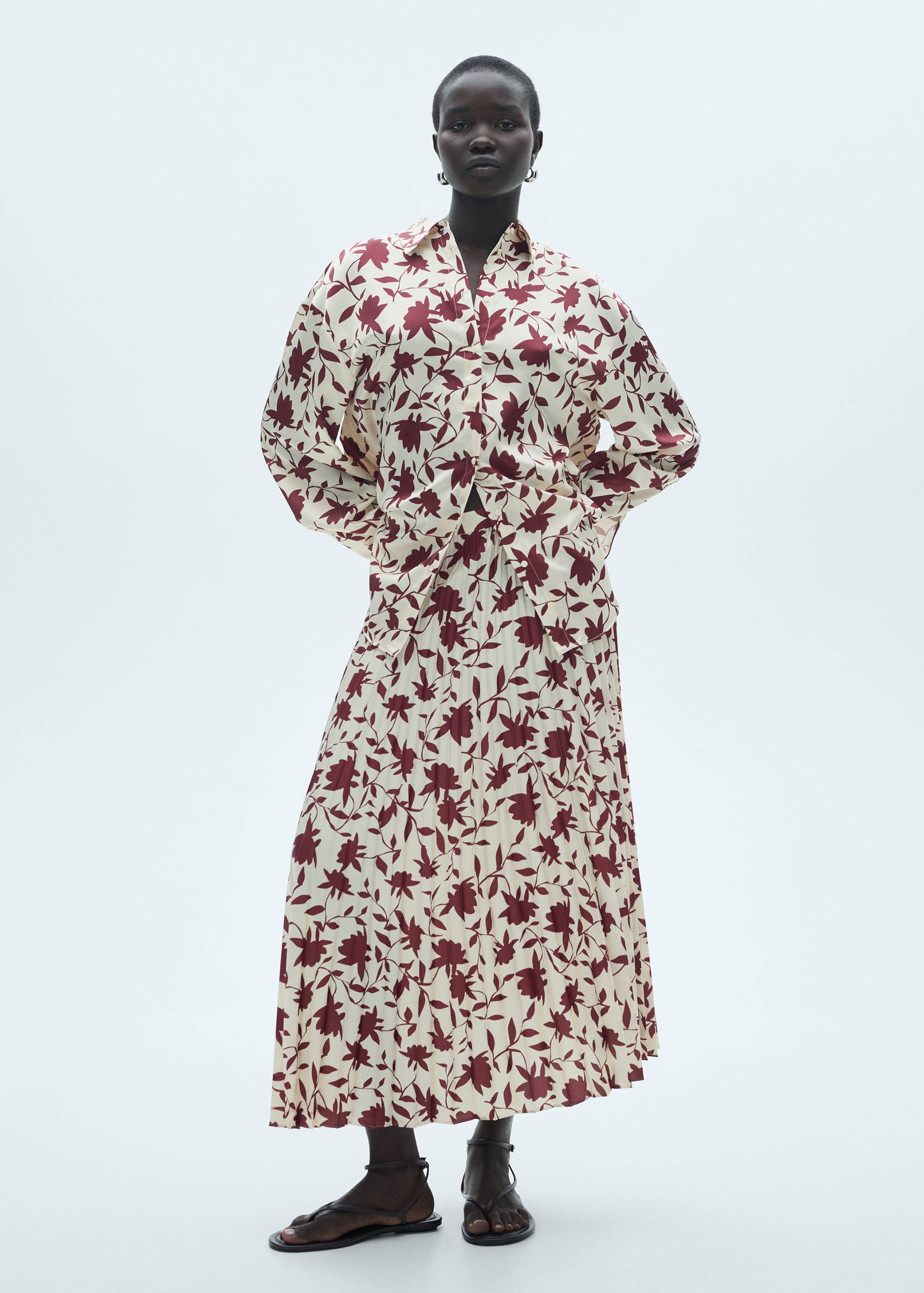 Jupe plissée en imprimé floral - Plan général