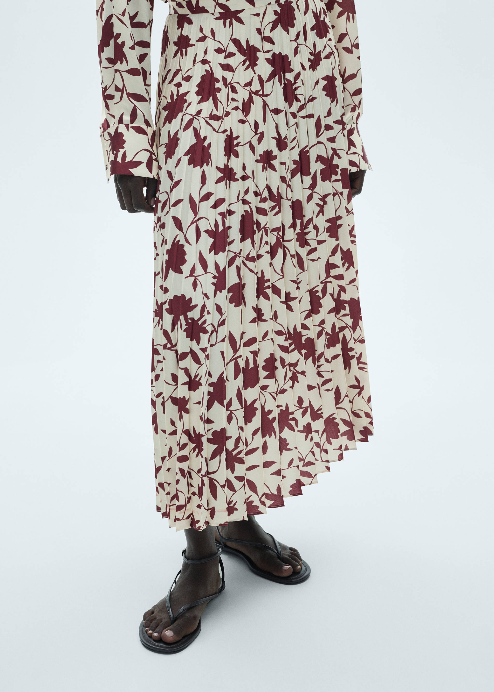 Jupe plissée en imprimé floral - Plan moyen