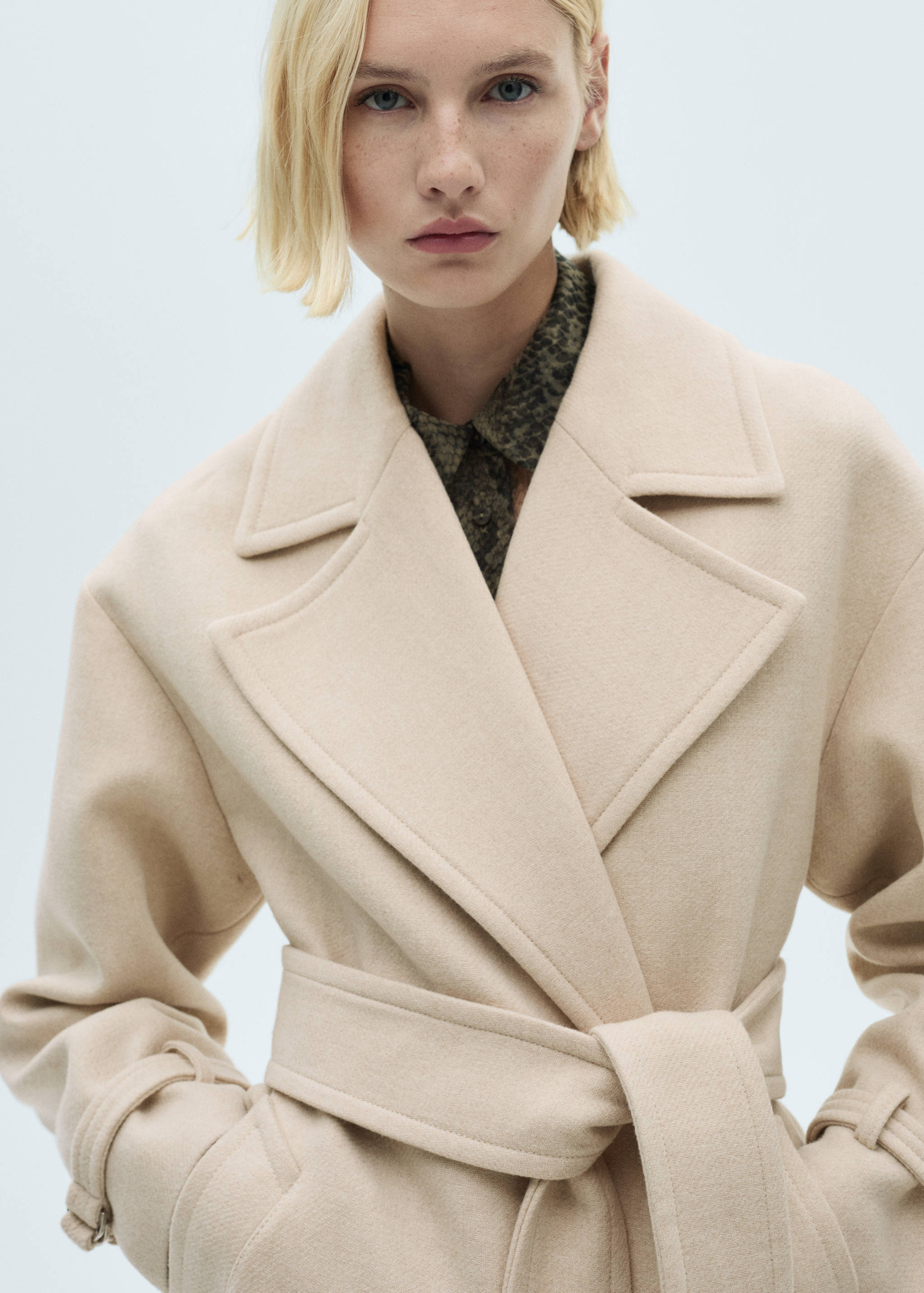 Manteco wool coat with oversized lapels - Details of the article 1